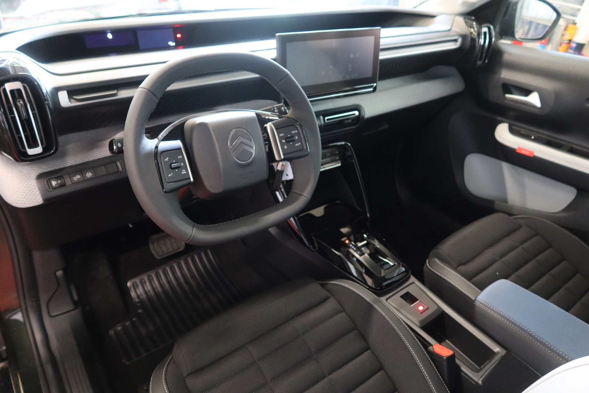 CITROEN C3 1.2i MHEV Max DCS6-image-5