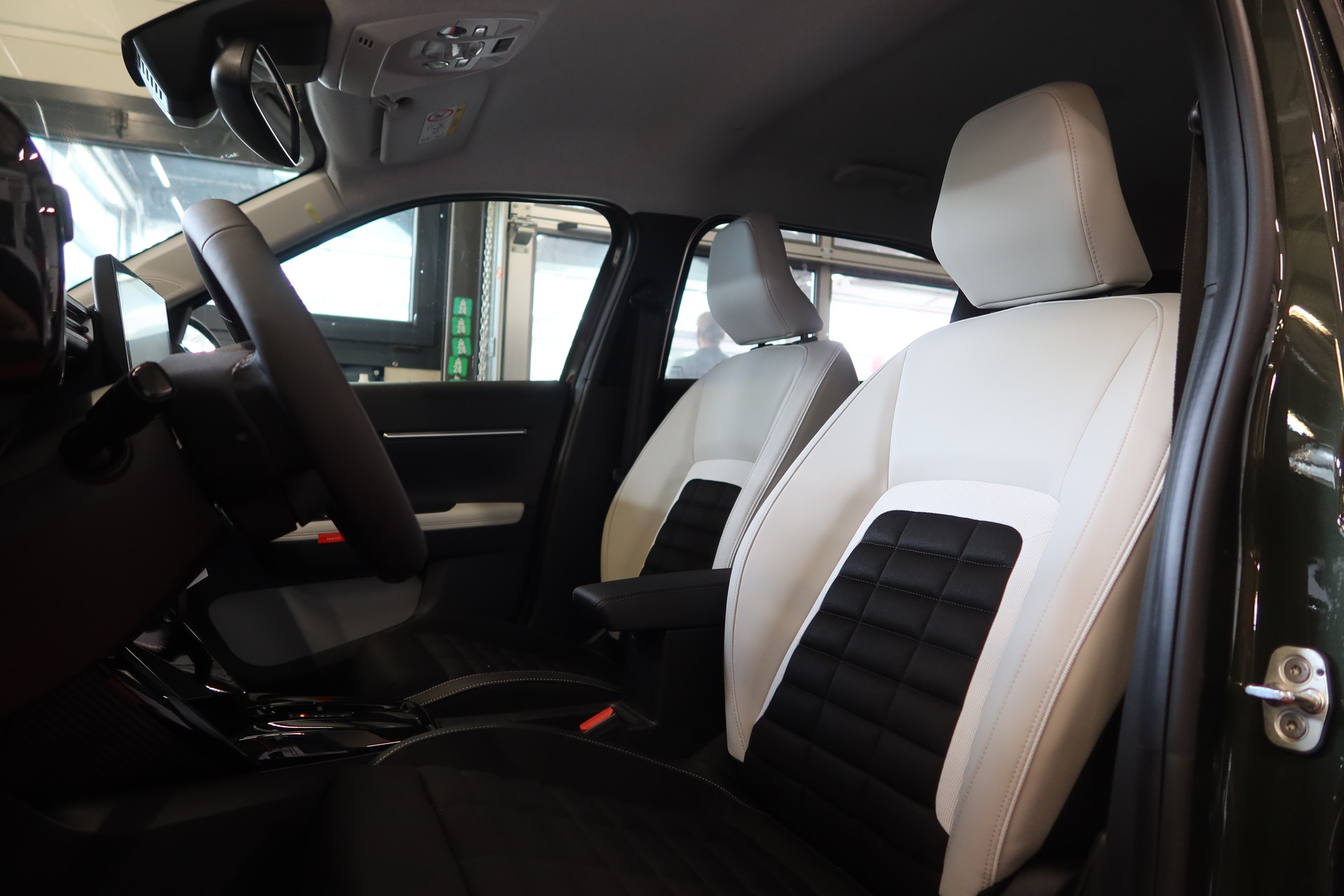 CITROEN C3 1.2i MHEV Max DCS6-image-9