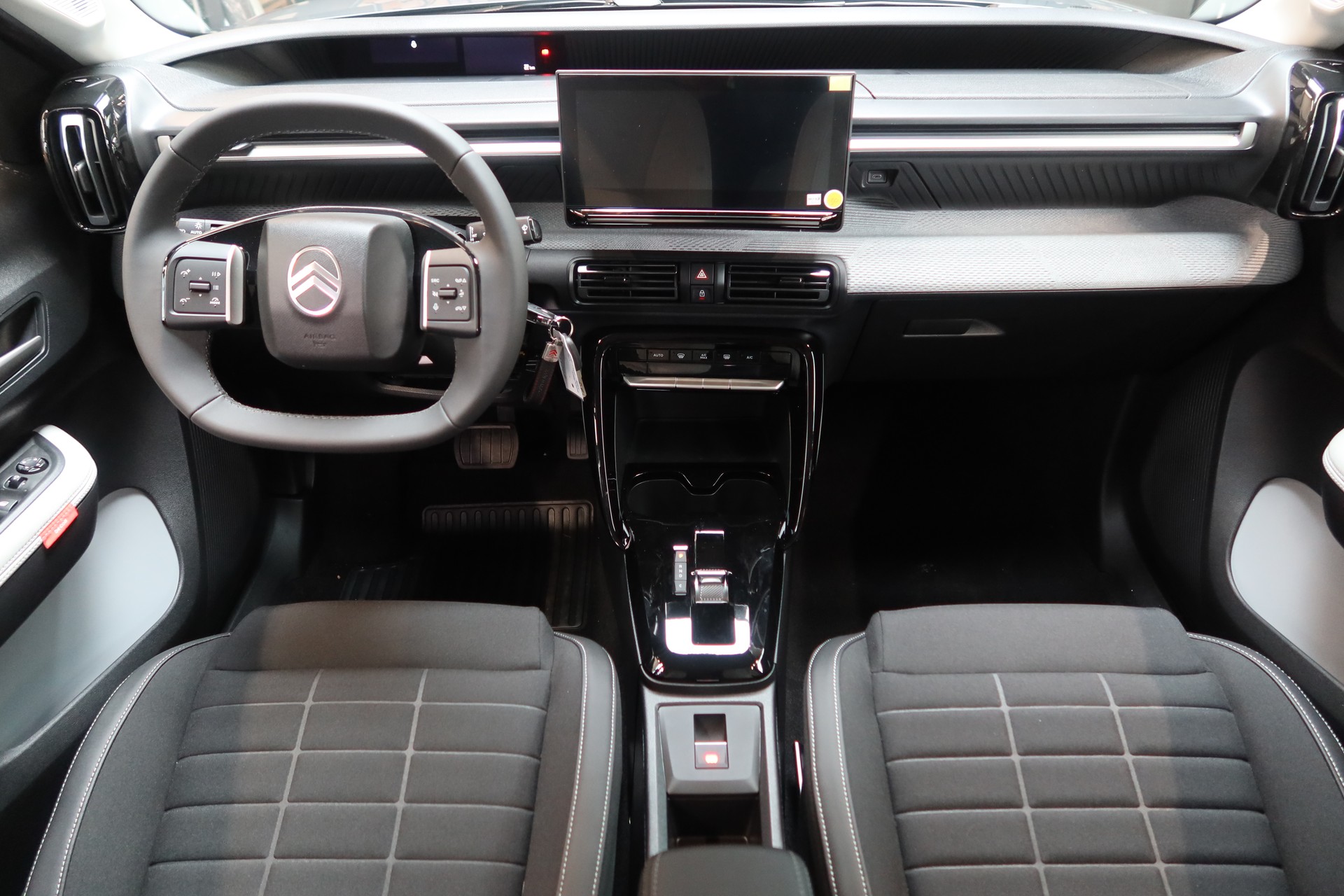 CITROEN C3 1.2i MHEV Max DCS6-image-7