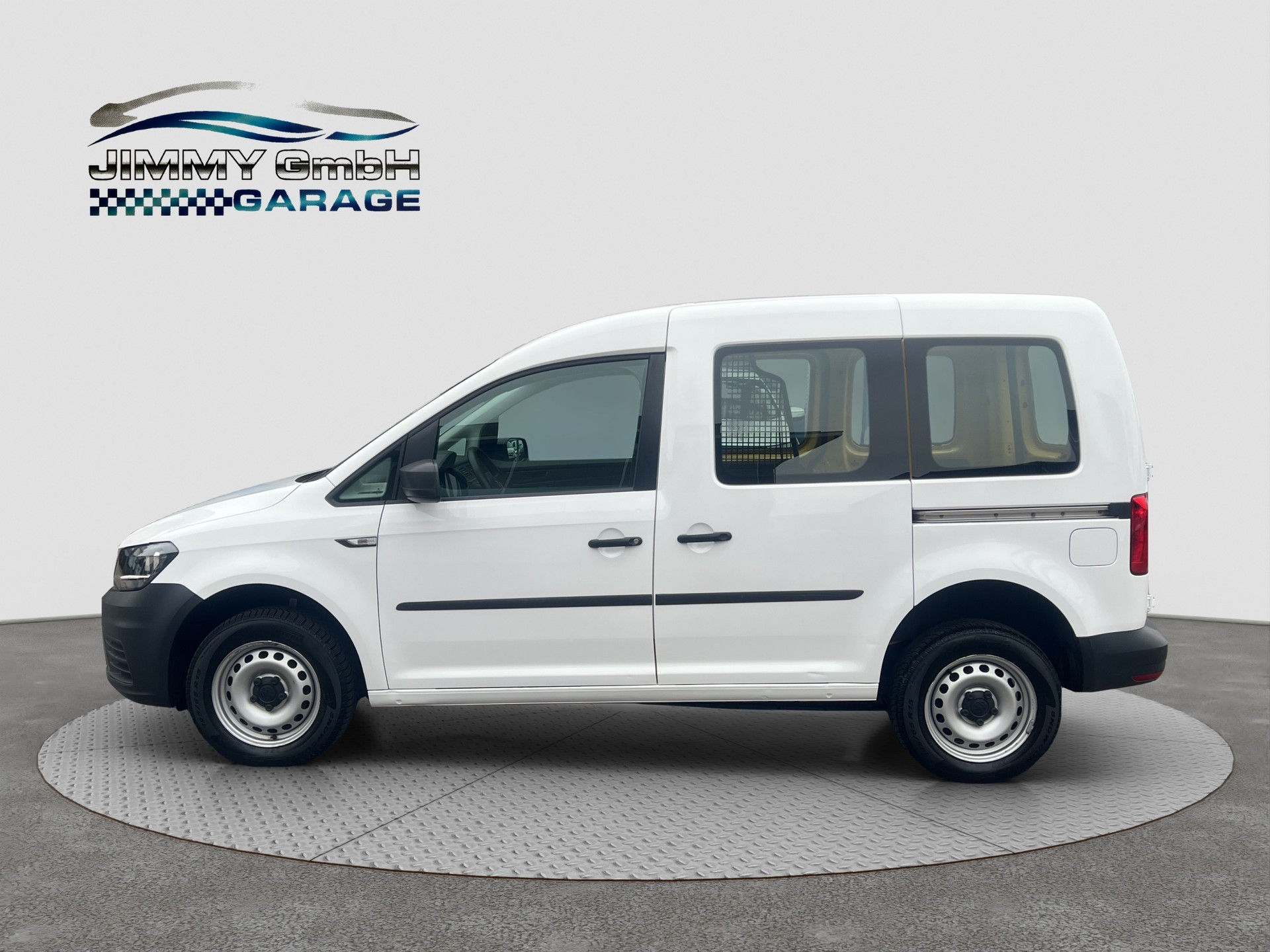VW Caddy 2.0TDI 4Motion BlueMotion Technology-image-2