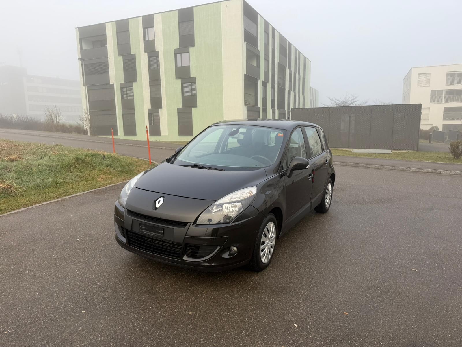 RENAULT Scénic 1.5 dCi Expression-image-0