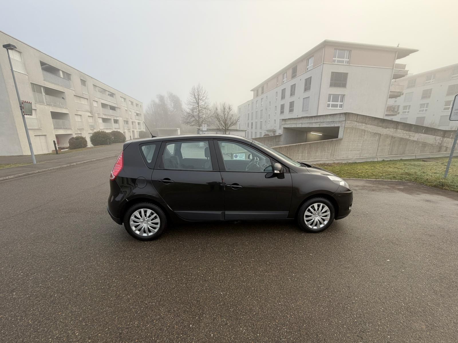 RENAULT Scénic 1.5 dCi Expression-image-3