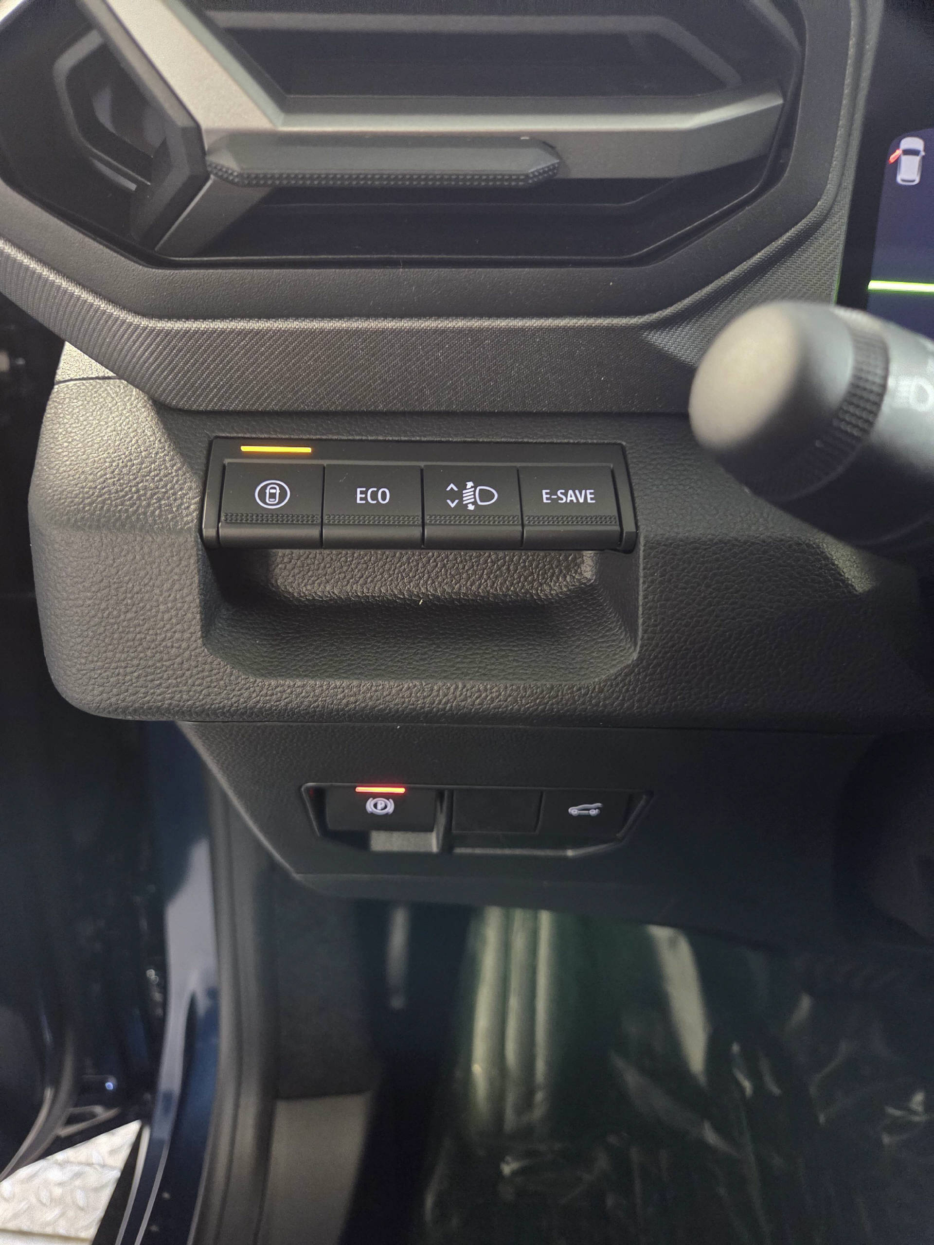 DACIA Bigster 1.8 Hybrid Journey-image-11