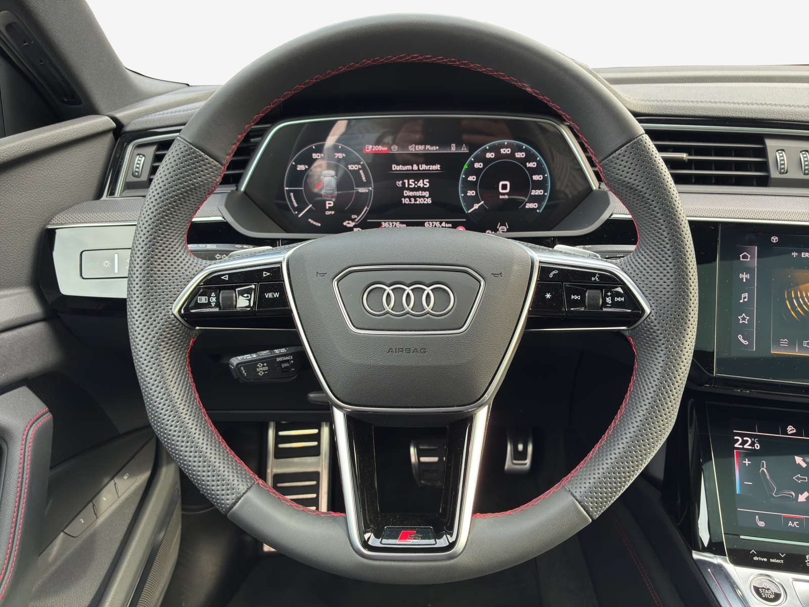 AUDI Q8 Sportback 55 e-tron Black Edition quattro-image-10