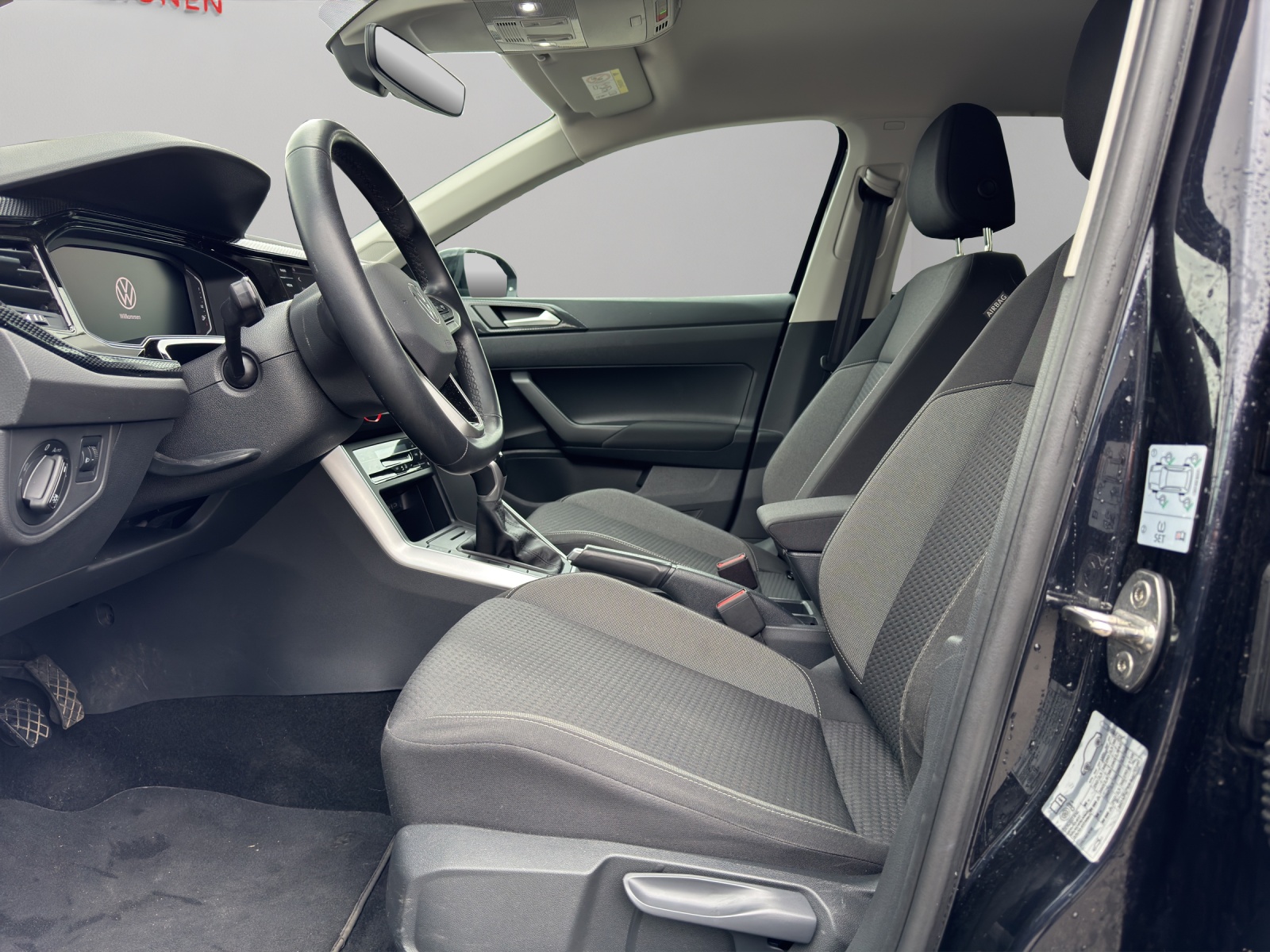 VW Taigo 1.0 TSI Life-image-3