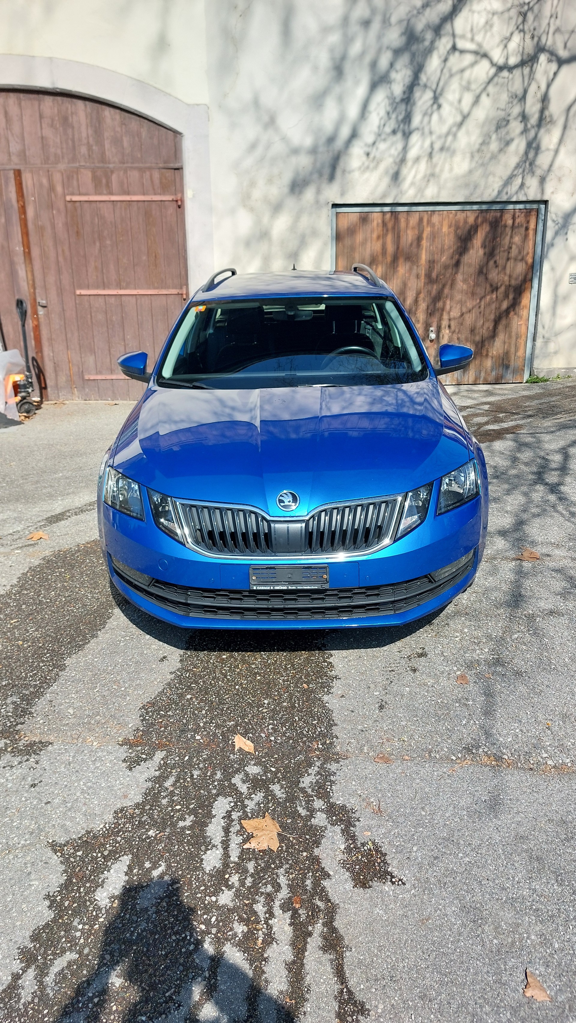 SKODA Octavia Combi 2.0 TDI Ambition DSG-image-6