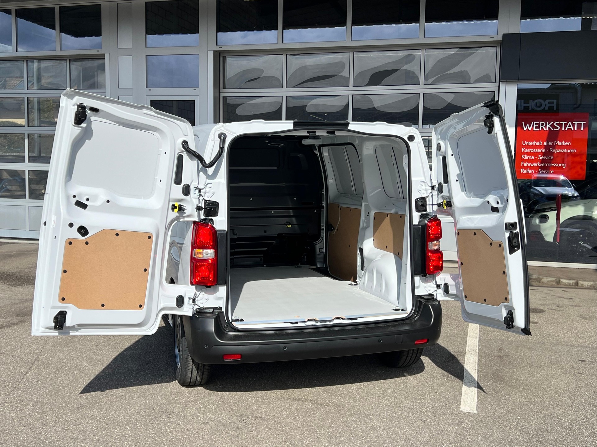 CITROEN Jumpy Kaw. M 1.5 BlueHDi 120 First S/S-image-8