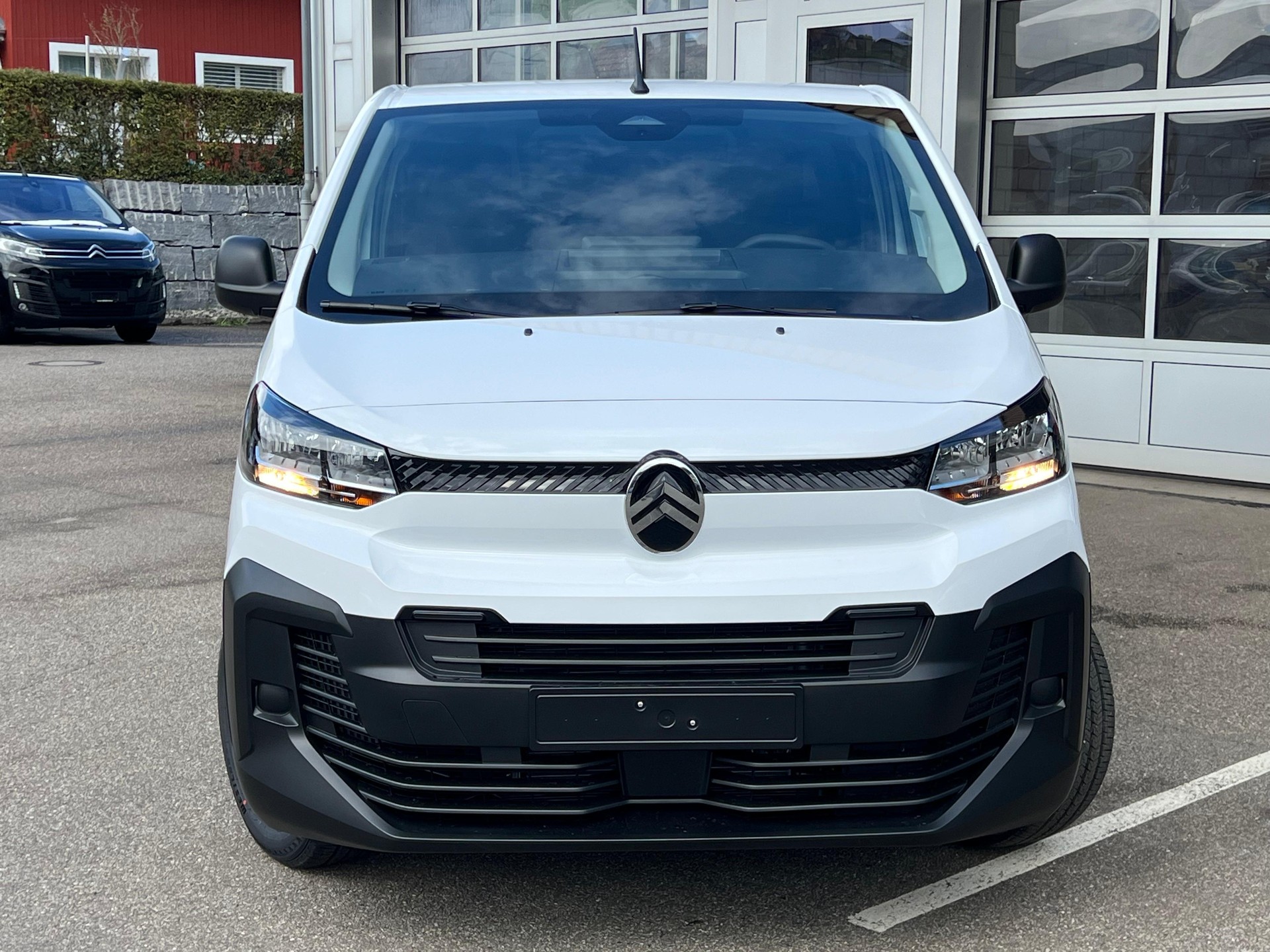 CITROEN Jumpy Kaw. M 1.5 BlueHDi 120 First S/S-image-1