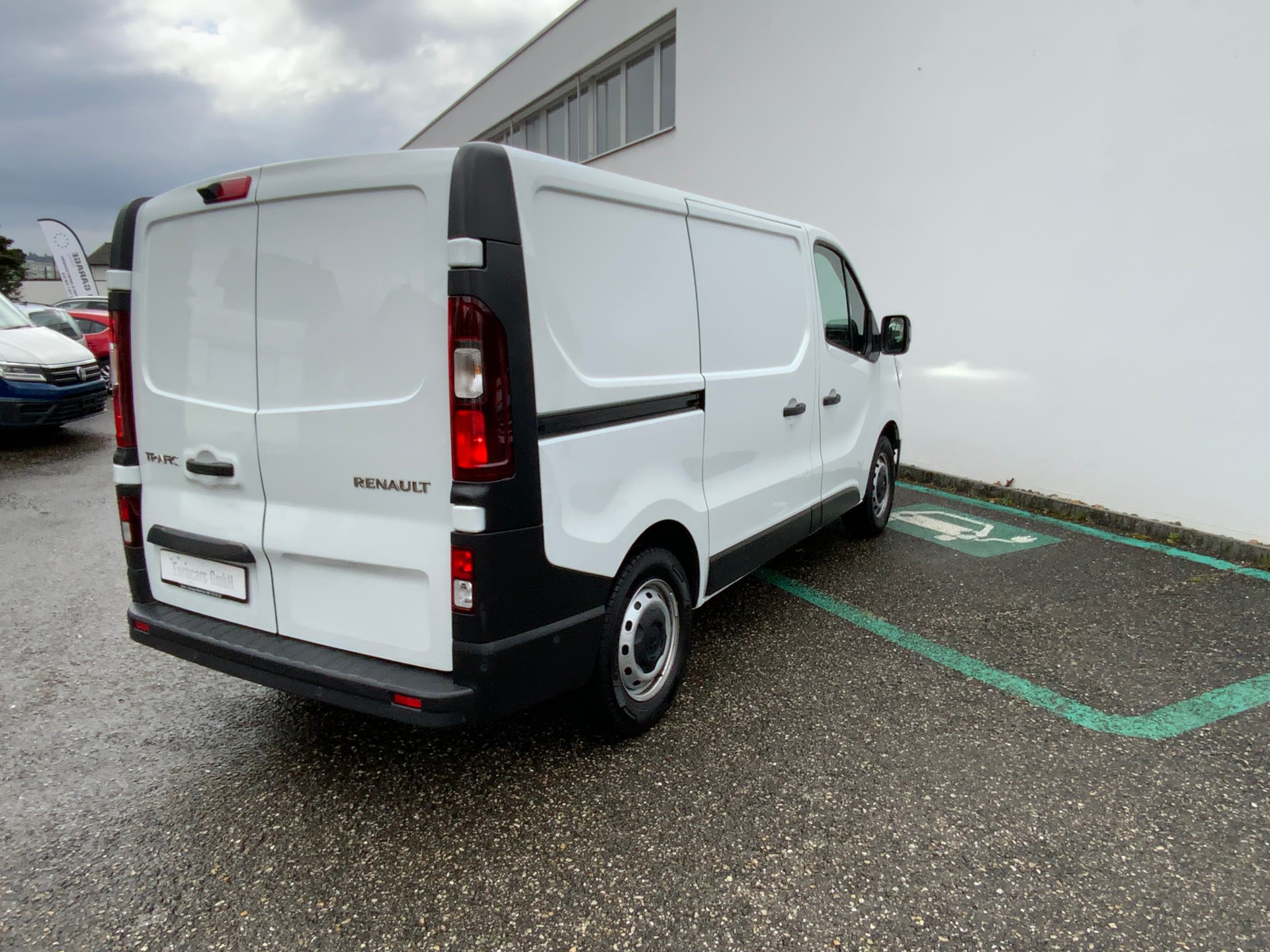 RENAULT Trafic 2.0 Blue dCi 150 Business L1H1 EDC EN-image-5