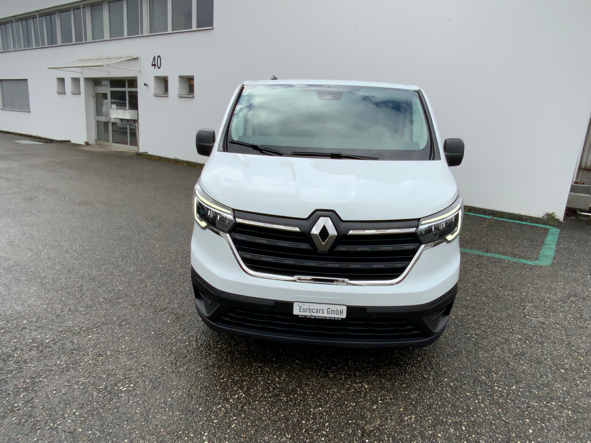 RENAULT Trafic 2.0 Blue dCi 150 Business L1H1 EDC EN-showroom-element-1