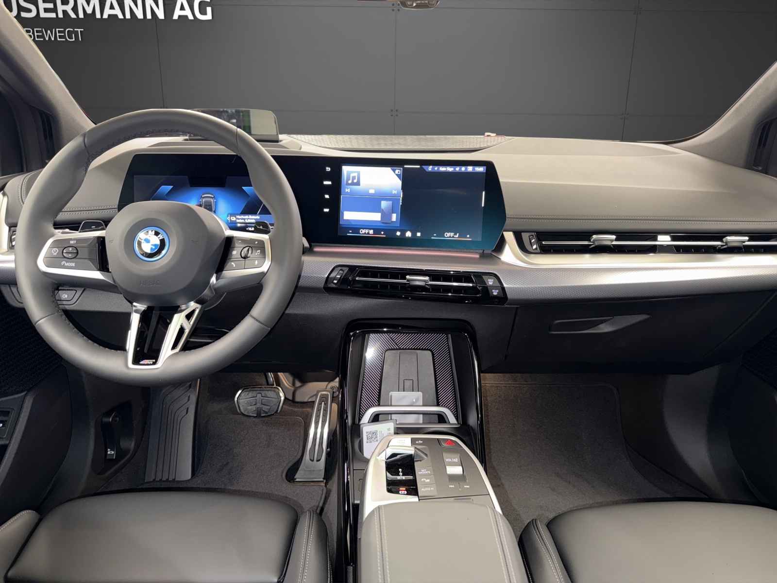 BMW 230e xDrive Active Tourer M Sport-image-7