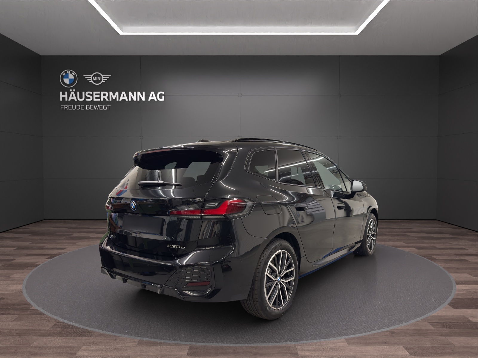 BMW 230e xDrive Active Tourer M Sport-image-4