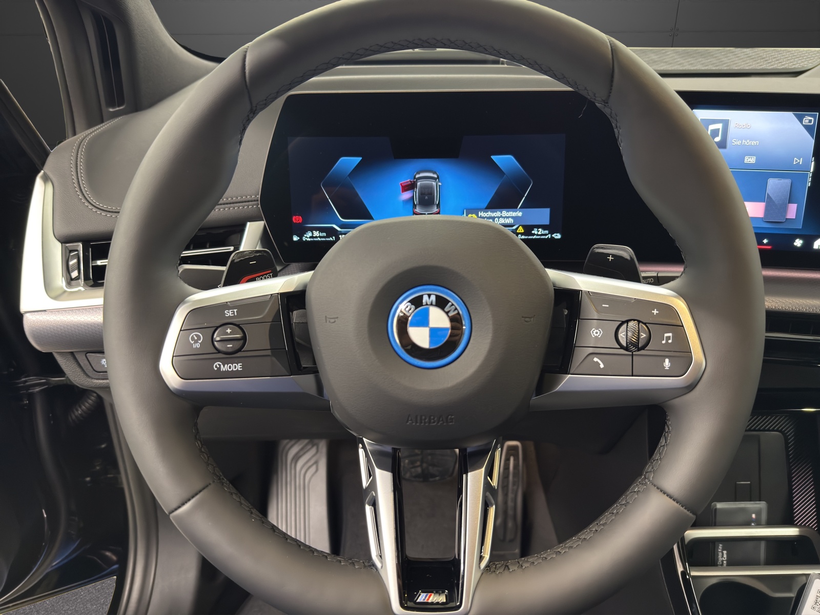 BMW 230e xDrive Active Tourer M Sport-image-12