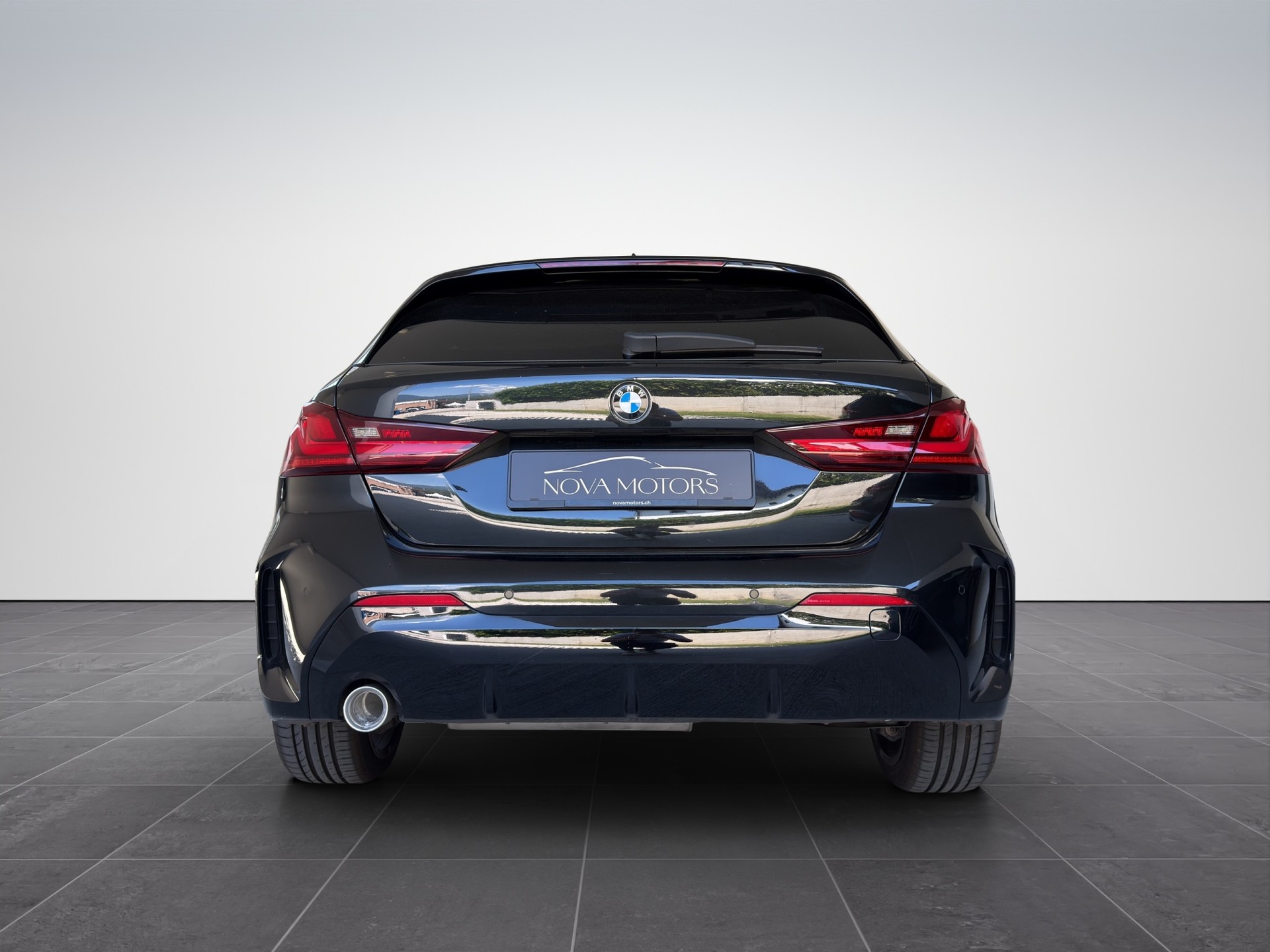 BMW 116d Steptronic M Sport-image-4