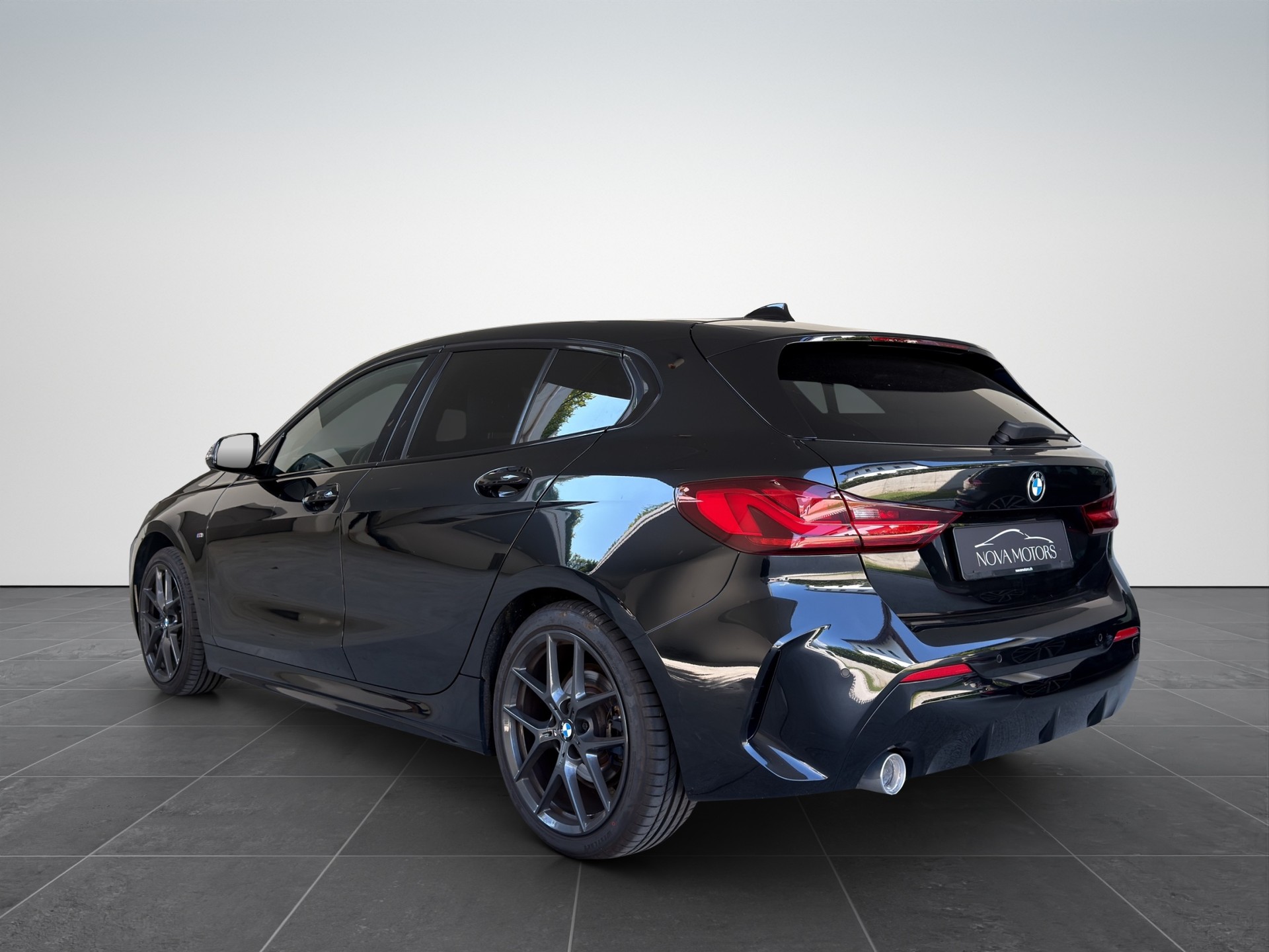 BMW 116d Steptronic M Sport-image-3