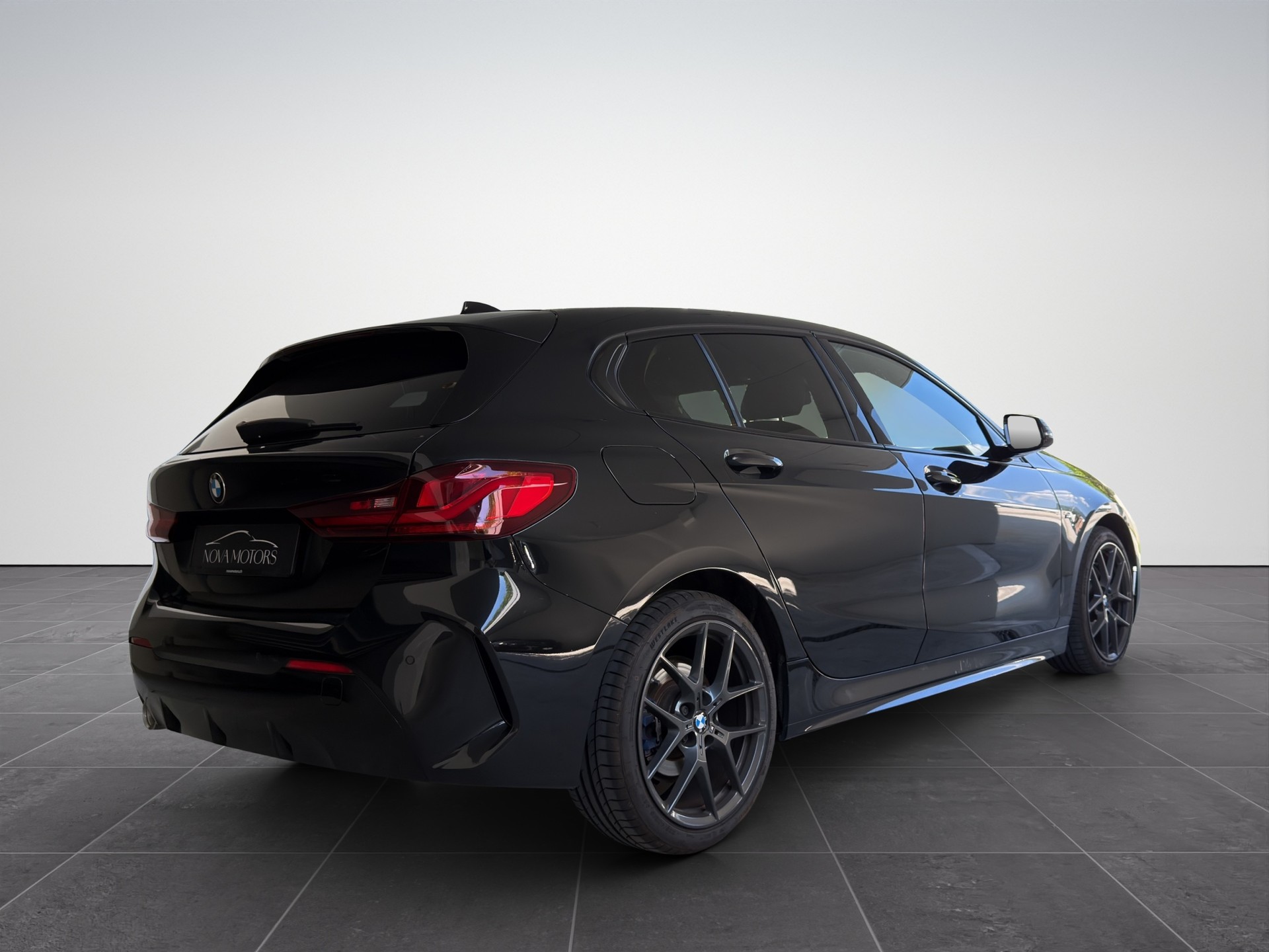 BMW 116d Steptronic M Sport-image-5