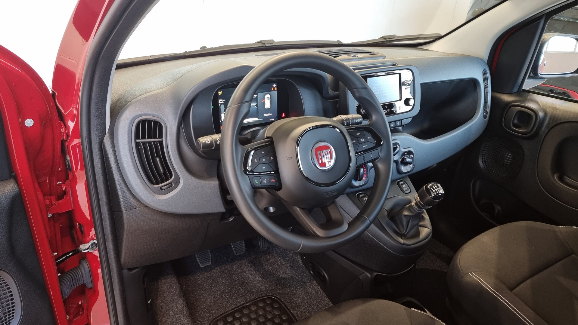 FIAT Panda 1.0 Hybrid City Life-image-16