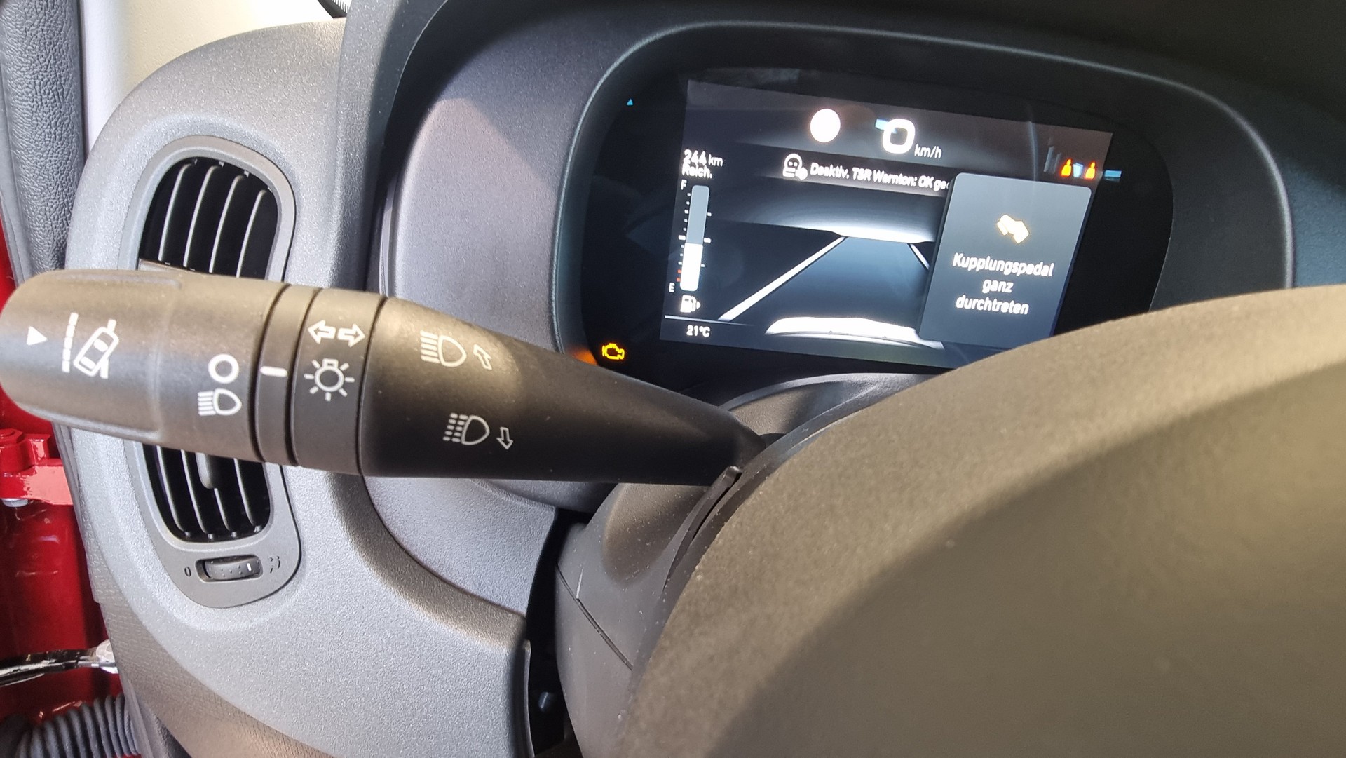 FIAT Panda 1.0 Hybrid City Life-image-9