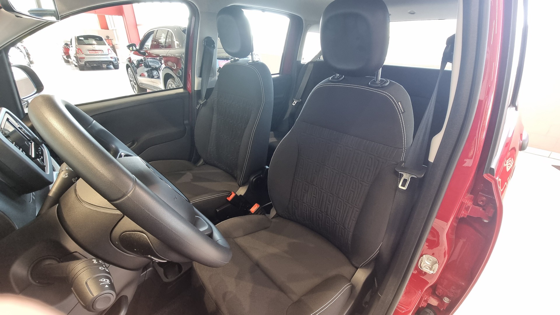 FIAT Panda 1.0 Hybrid City Life-image-14