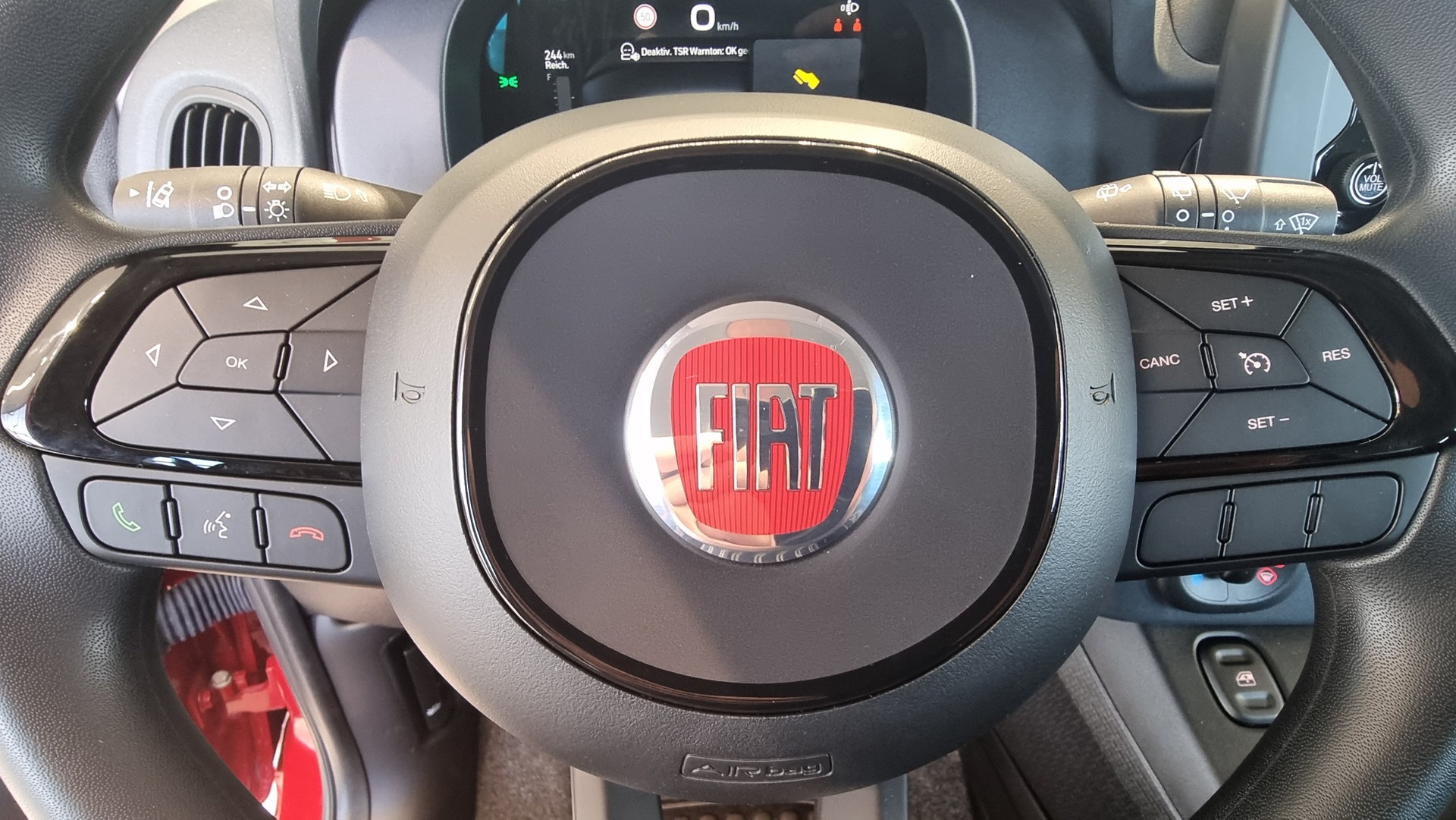 FIAT Panda 1.0 Hybrid City Life-image-11