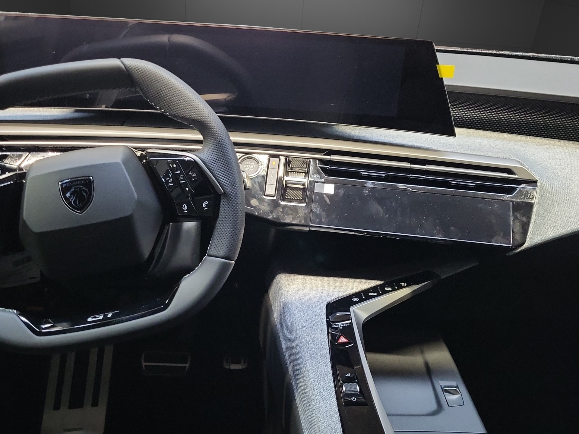 PEUGEOT 3008 1.6 PHEV GT-image-6