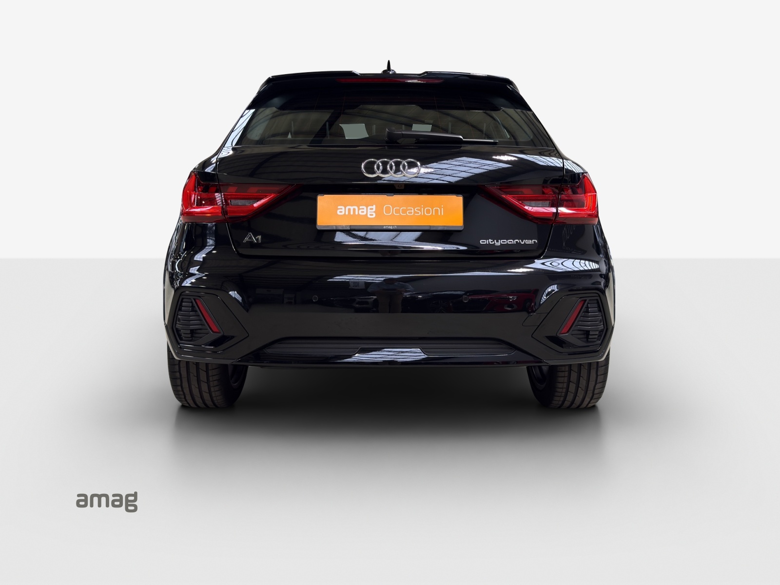 AUDI A1 City Carver 30 TFSI Attraction S-tronic-image-3
