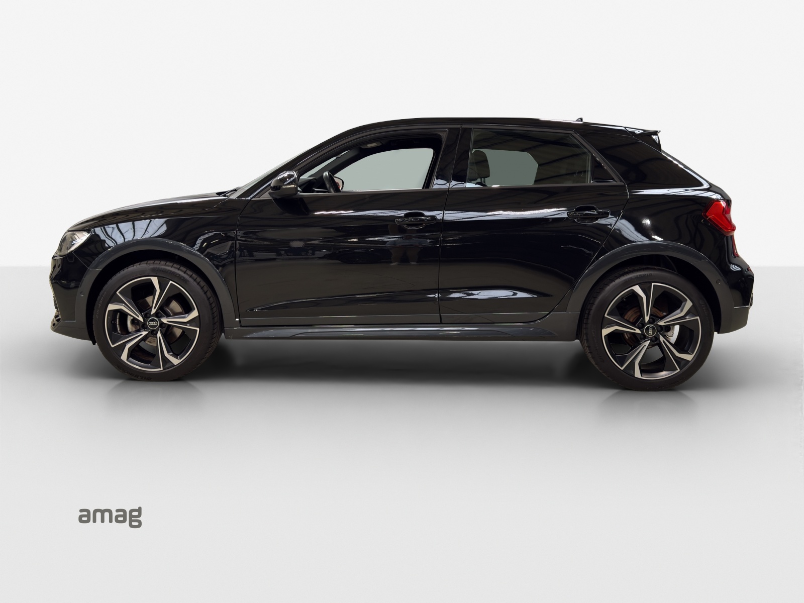 AUDI A1 City Carver 30 TFSI Attraction S-tronic-image-1
