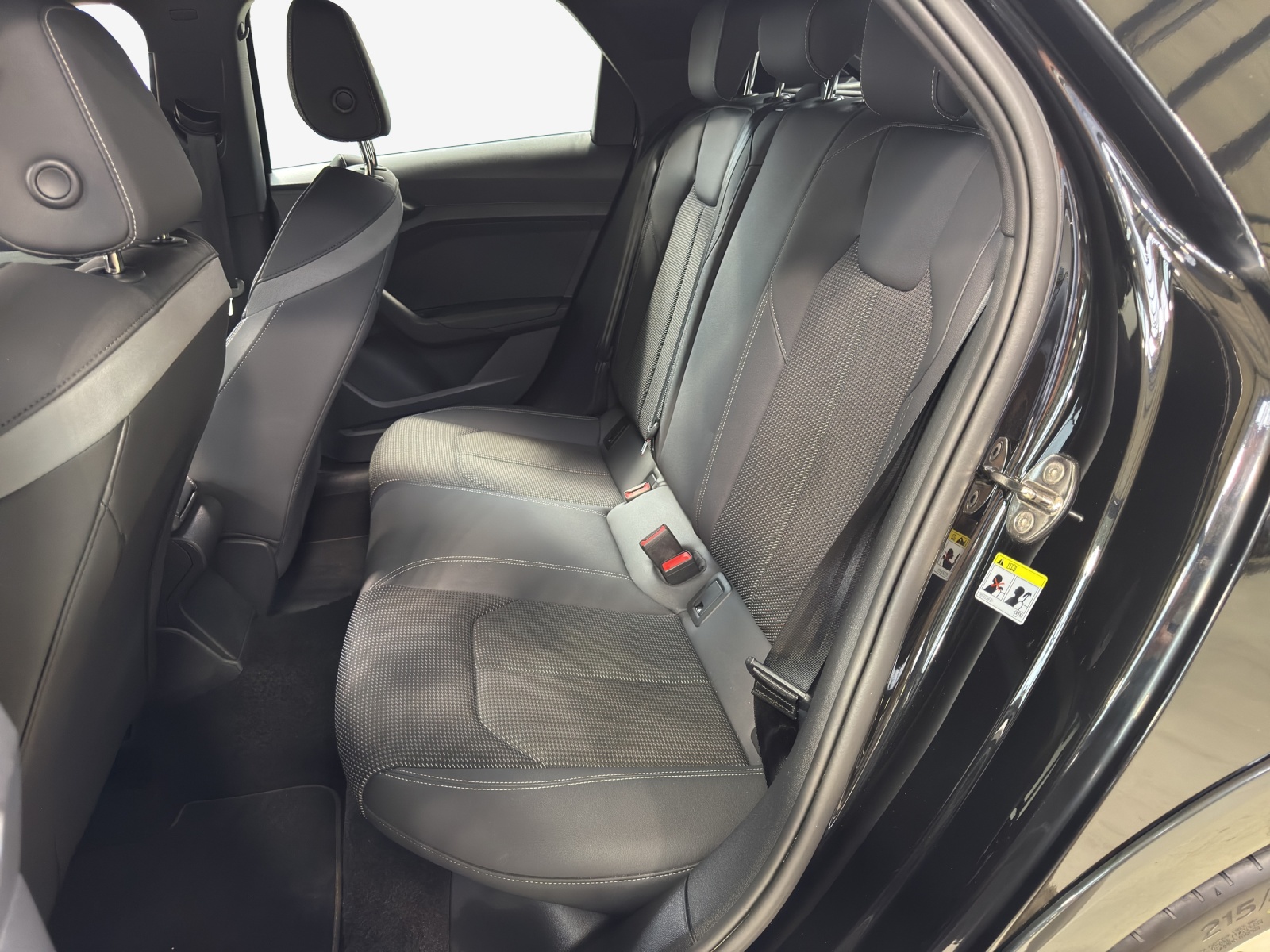 AUDI A1 City Carver 30 TFSI Attraction S-tronic-image-11