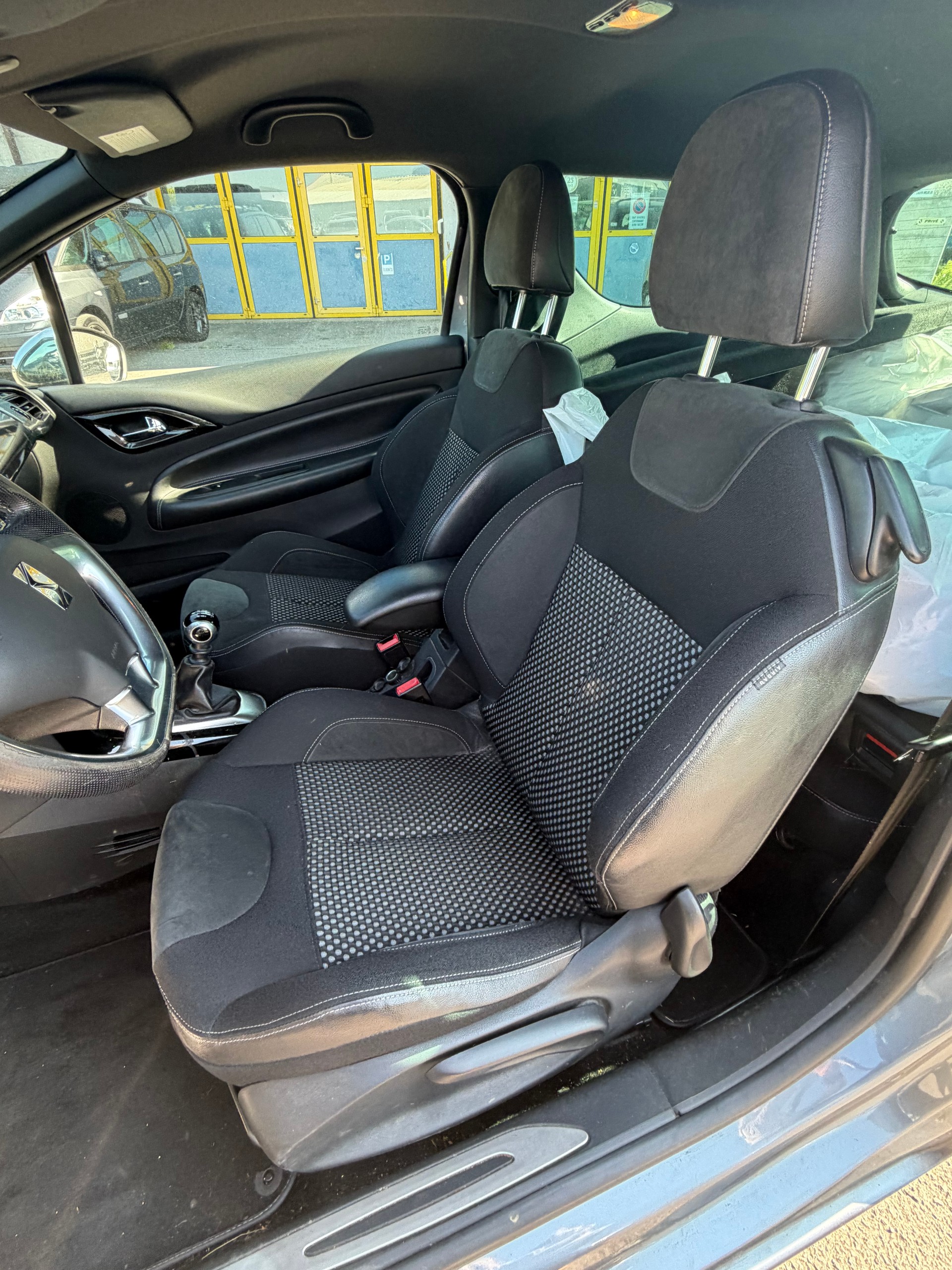DS AUTOMOBILES DS3 1.6 THP Sport Chic-image-2