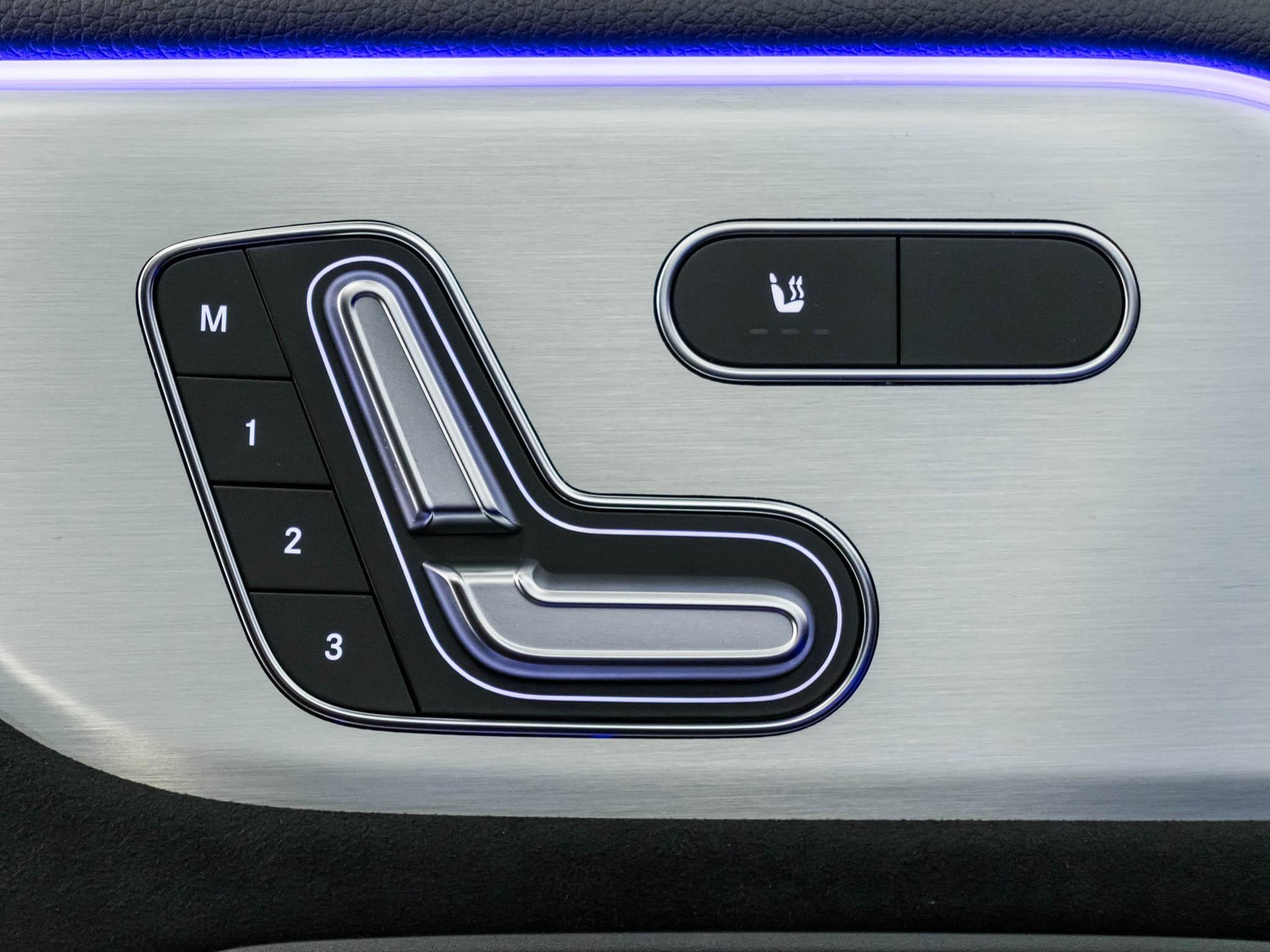 MERCEDES-BENZ GLA 35 AMG 4MATIC-image-12