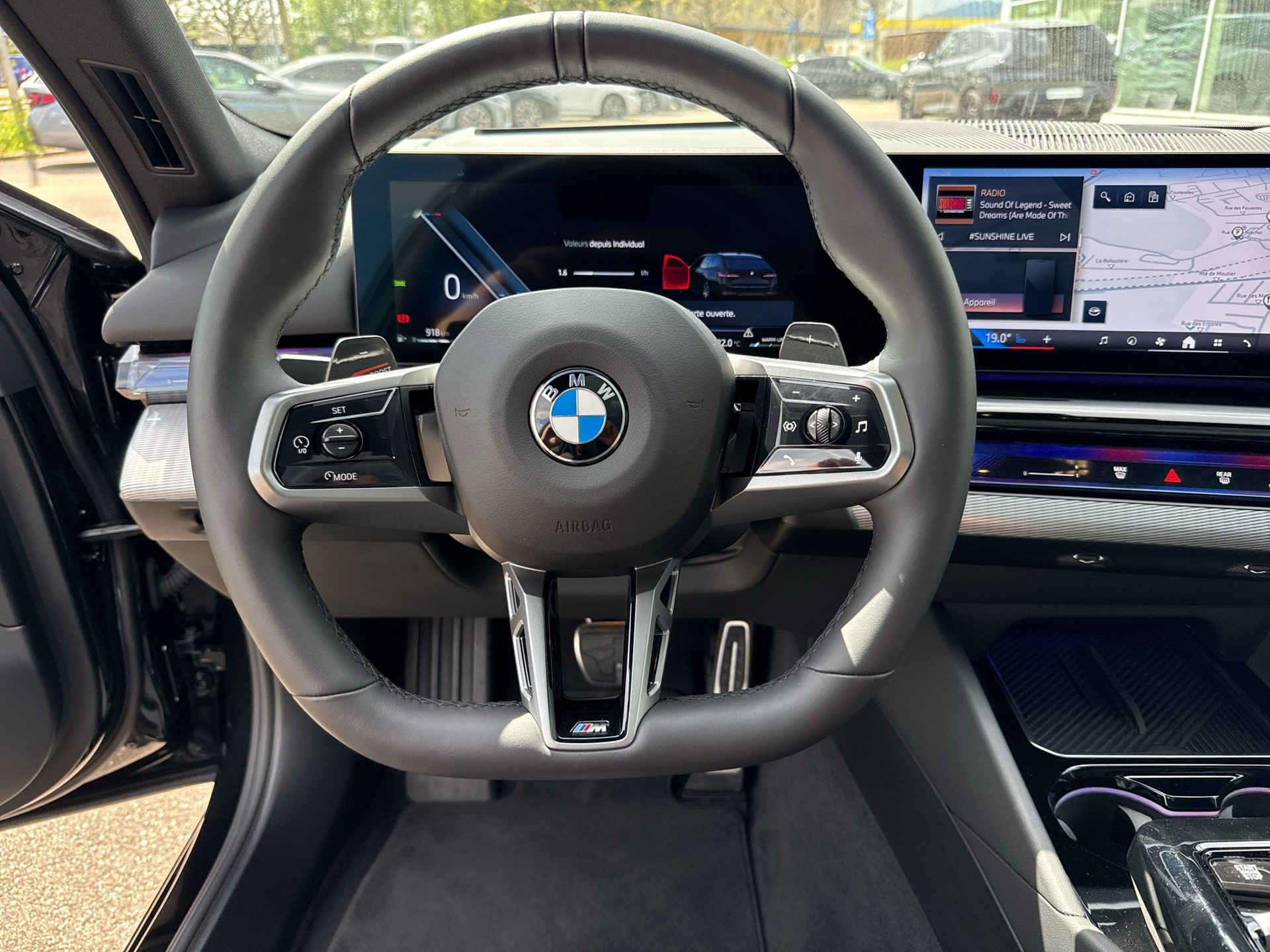 BMW 520d xDrive 48V Touring M Sport Steptronic-image-10