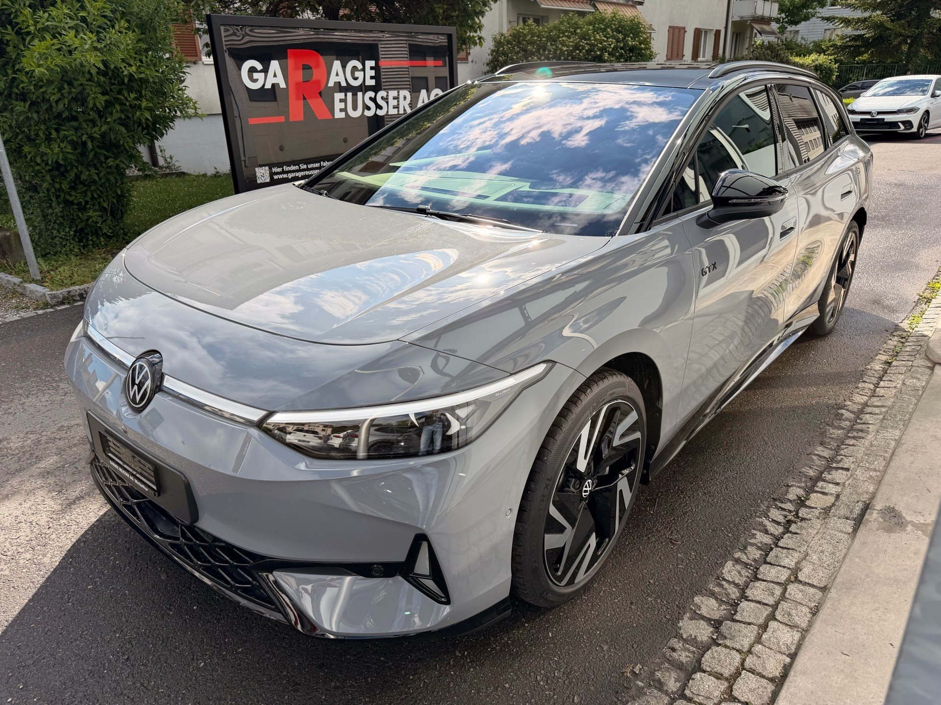 VW ID.7 TOURER GTX 340 PS 4MOTION *** NEUWAGEN MIT TOPAUSSTATTUNG ***