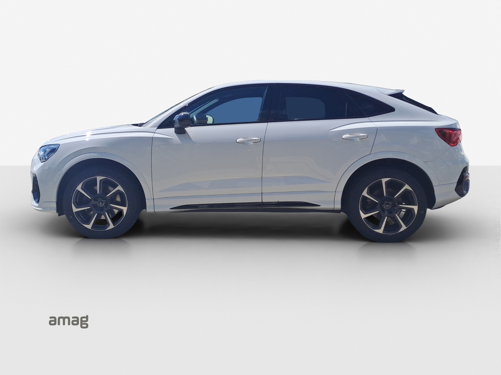 AUDI Q3 Sportback 45 TFSI S line quattro S-tronic-image-1