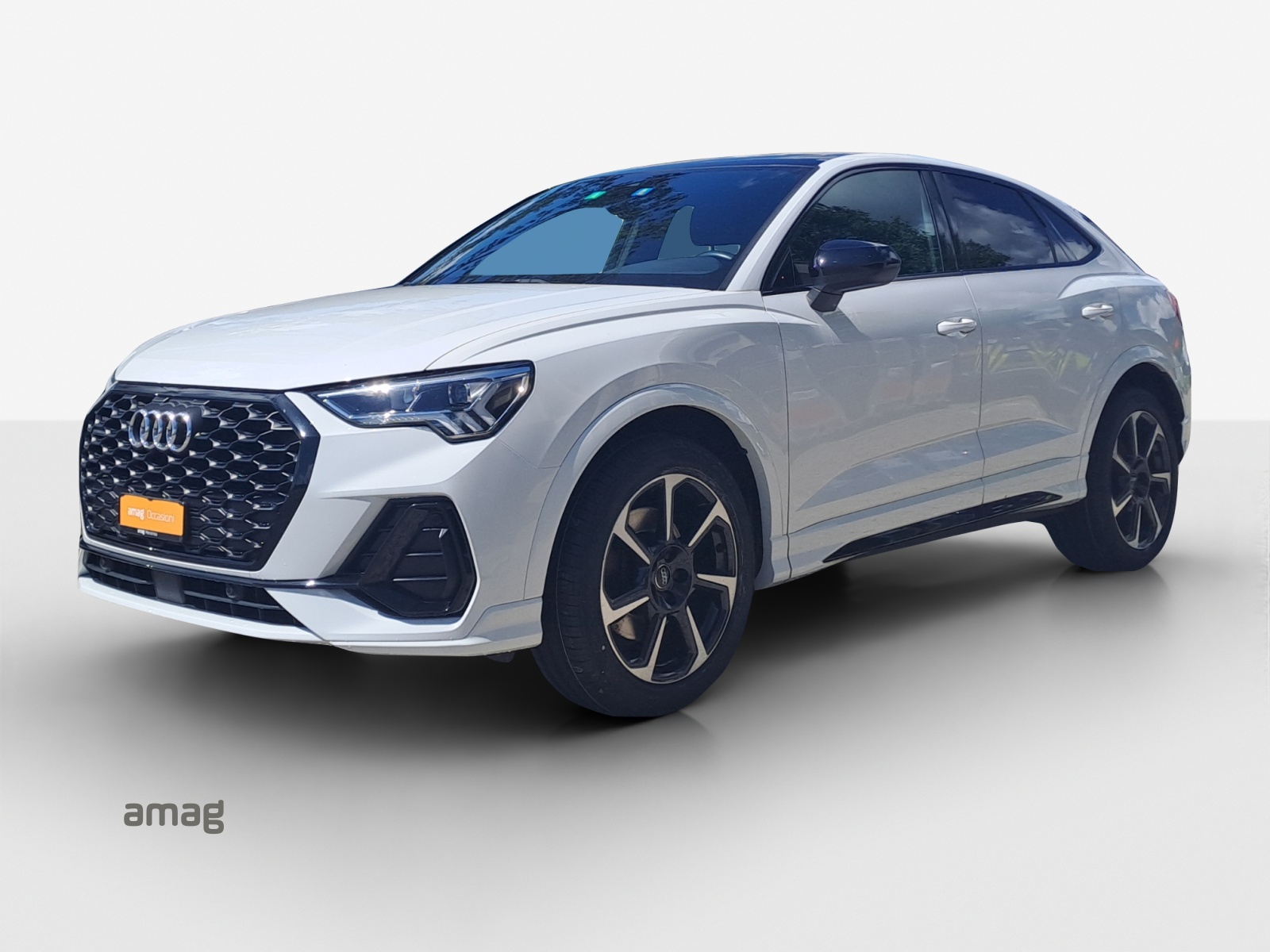 AUDI Q3 Sportback 45 TFSI S line quattro S-tronic-image-0