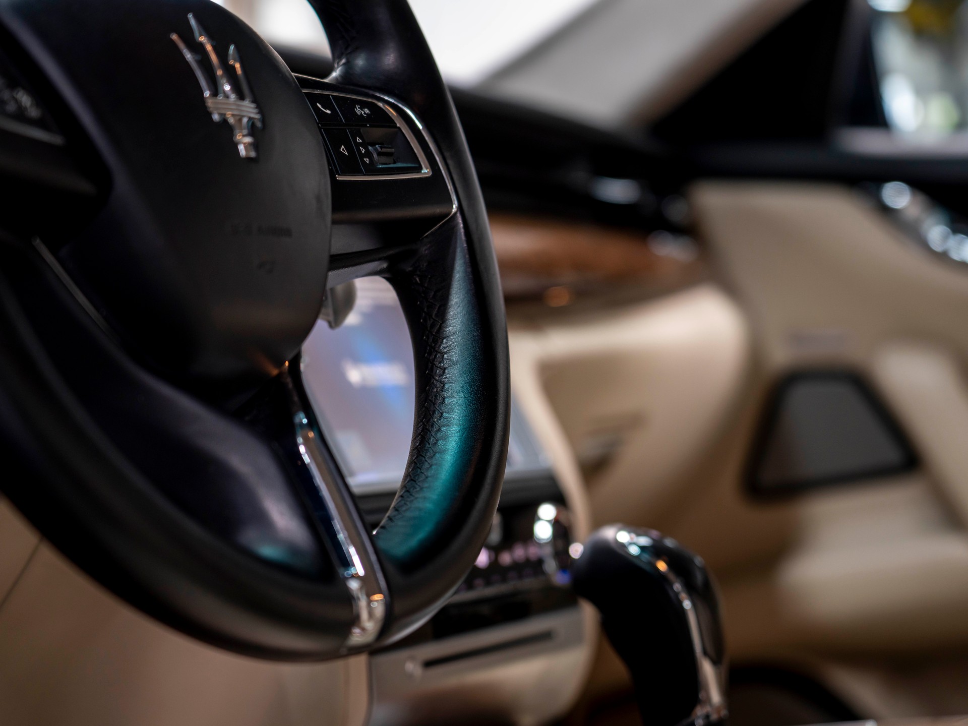MASERATI Quattroporte 3.8 V8 DI Biturbo GTS Automatica-image-29