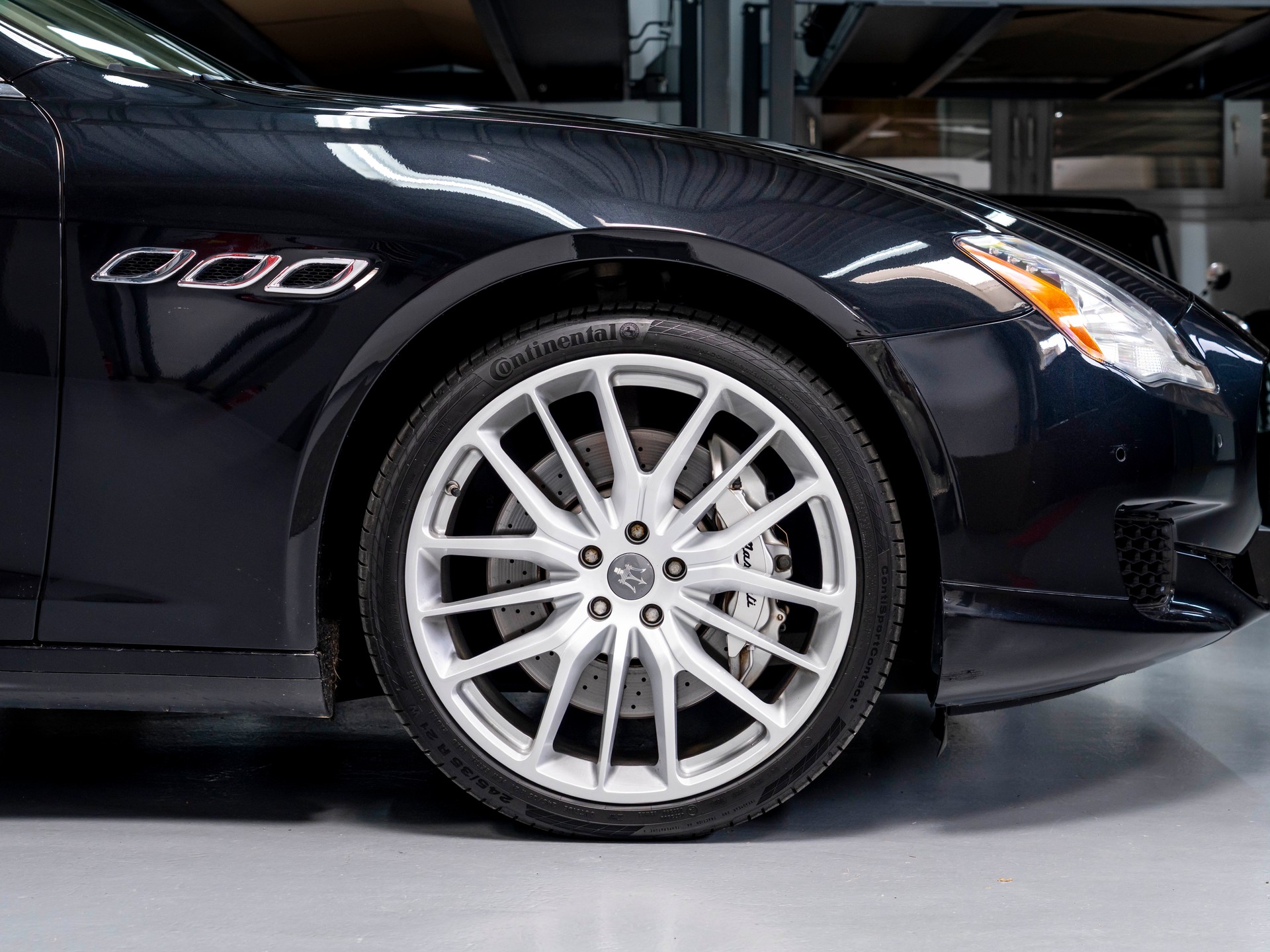 MASERATI Quattroporte 3.8 V8 DI Biturbo GTS Automatica-image-24