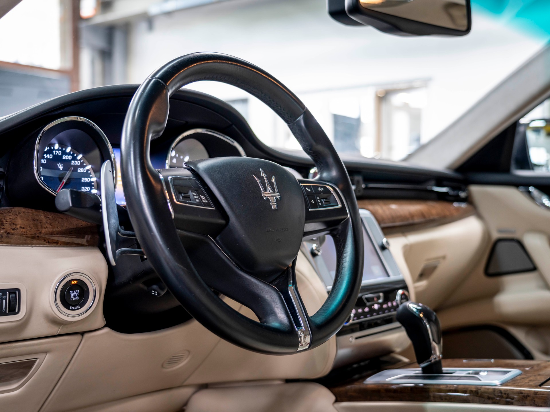 MASERATI Quattroporte 3.8 V8 DI Biturbo GTS Automatica-image-19