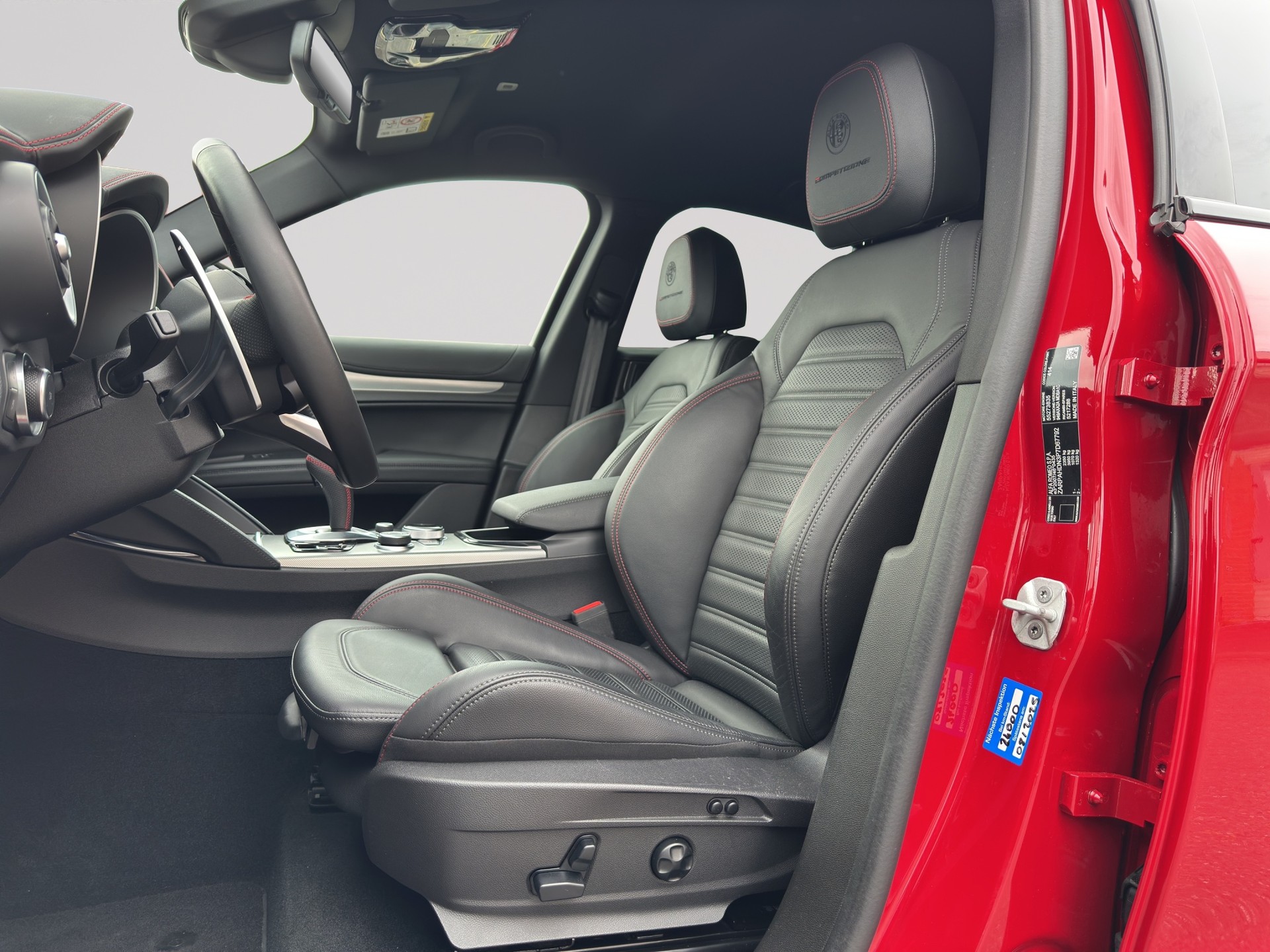 ALFA ROMEO Stelvio 2.0 Competizione Q4 AT8-image-5