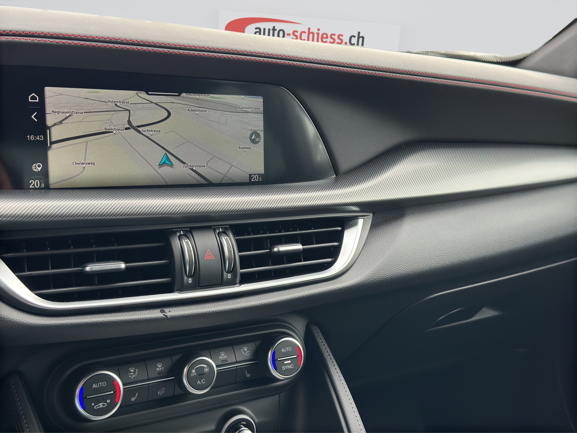 ALFA ROMEO Stelvio 2.0 Competizione Q4 AT8-image-12
