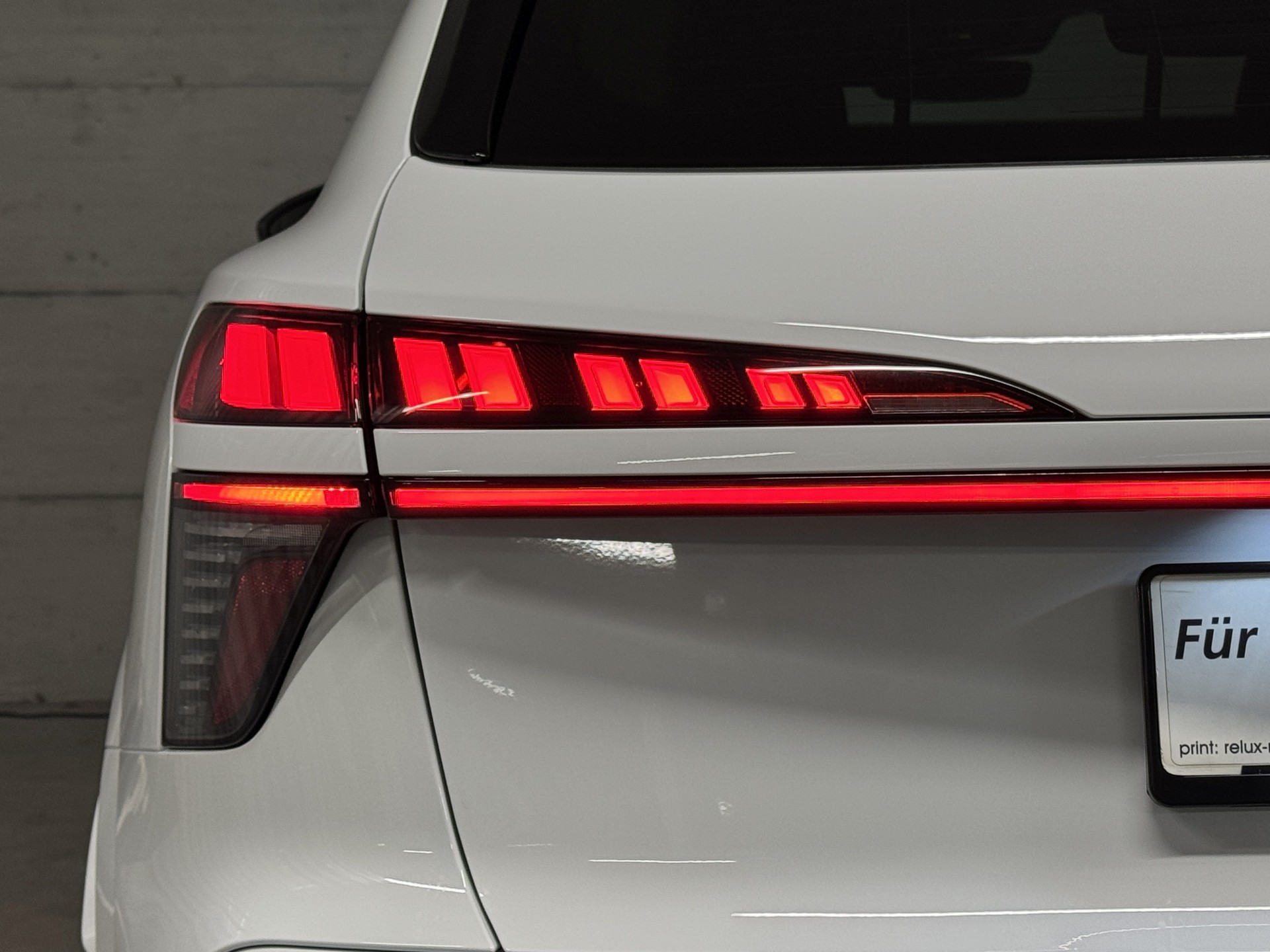 AUDI Q3 SUV e-hybrid 200 kW S tronig-image-5