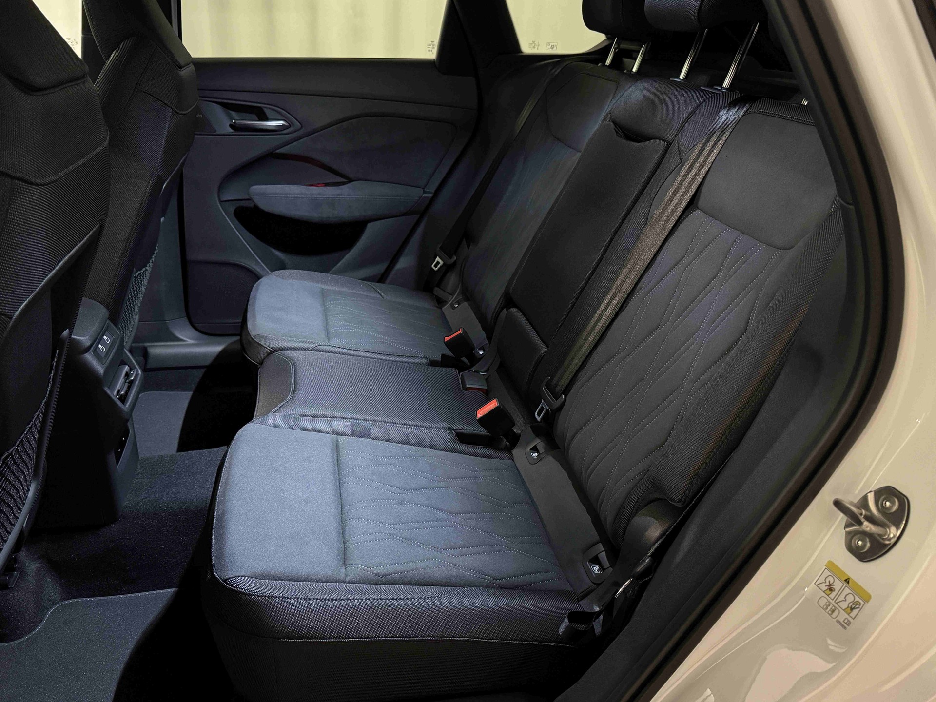 AUDI Q3 SUV e-hybrid 200 kW S tronig-image-14