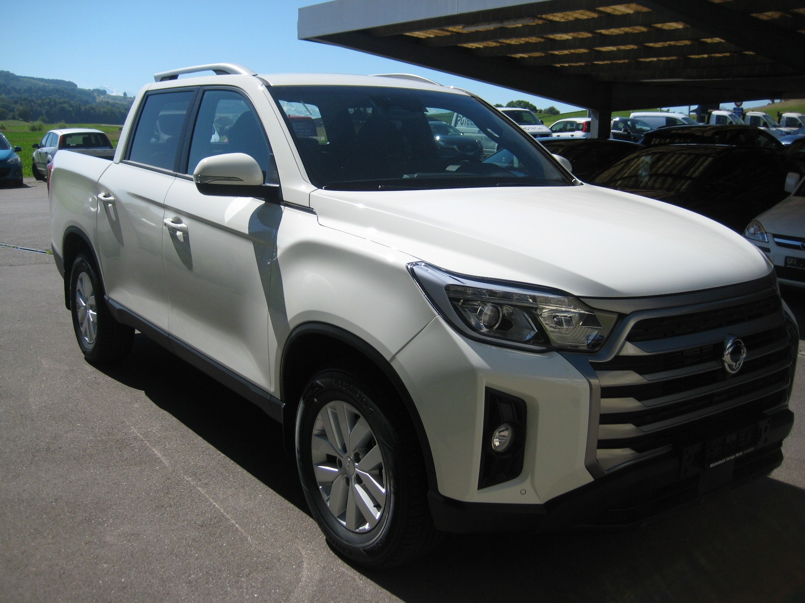 KGM-SsangYong Musso 2.2 Platinum 4WD A-image-4