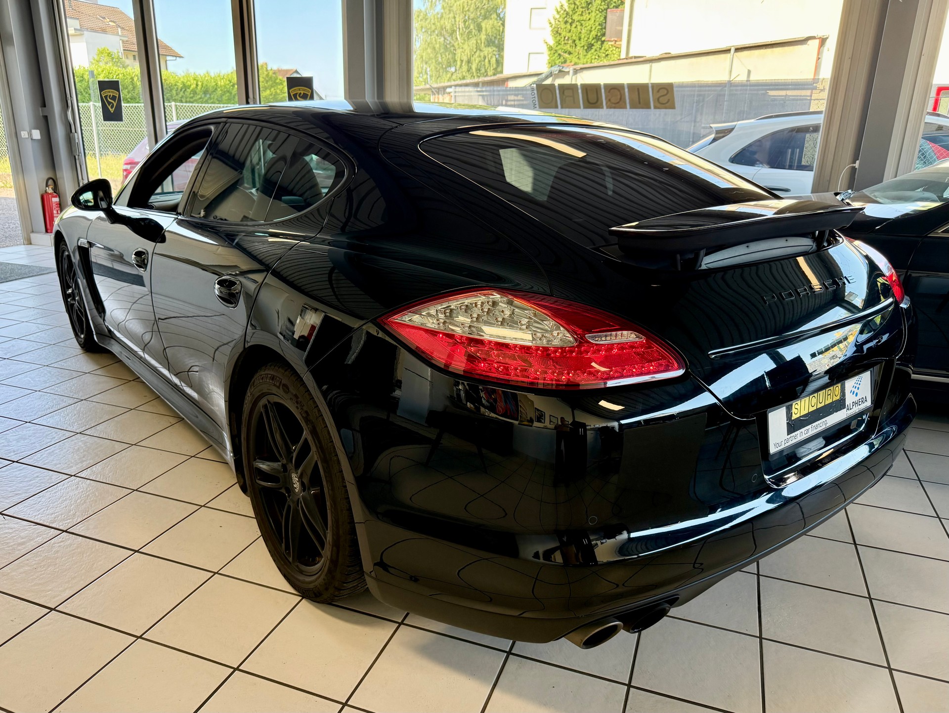 PORSCHE Panamera 4S 4.8 PDK-image-7
