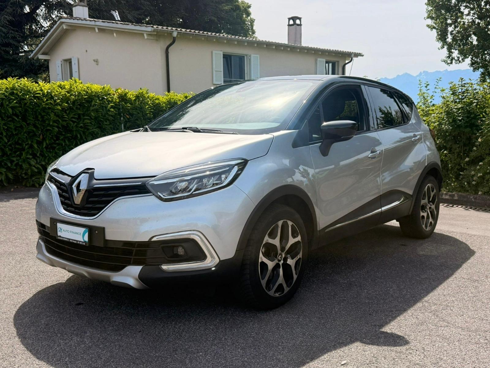 RENAULT Captur 1.2 T 16V Intens EDC-showroom-element-1
