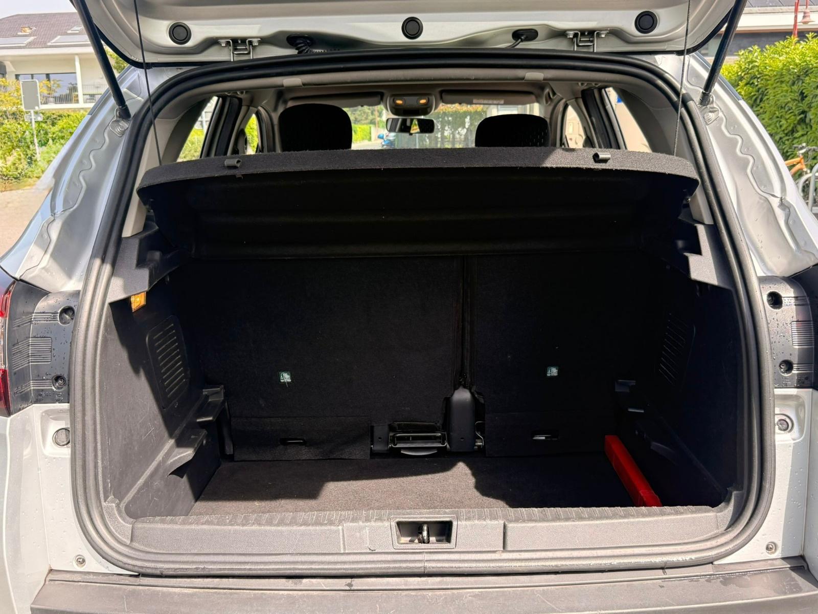 RENAULT Captur 1.2 T 16V Intens EDC-image-24