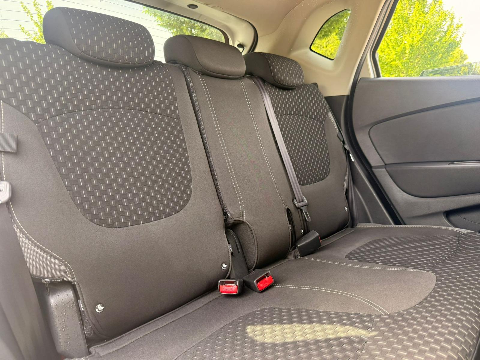 RENAULT Captur 1.2 T 16V Intens EDC-image-20