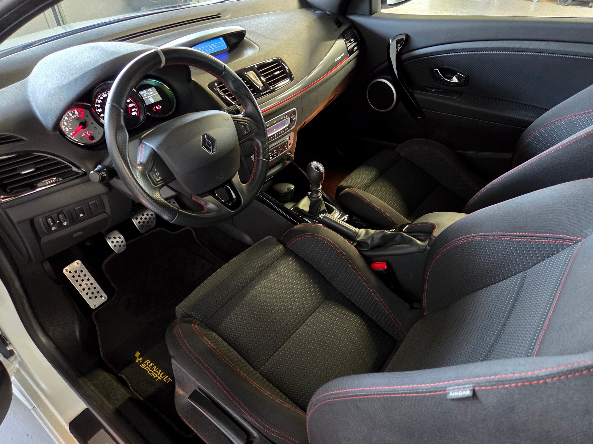 RENAULT Mégane Coupé 2.0 16V Turbo RS-showroom-element-3