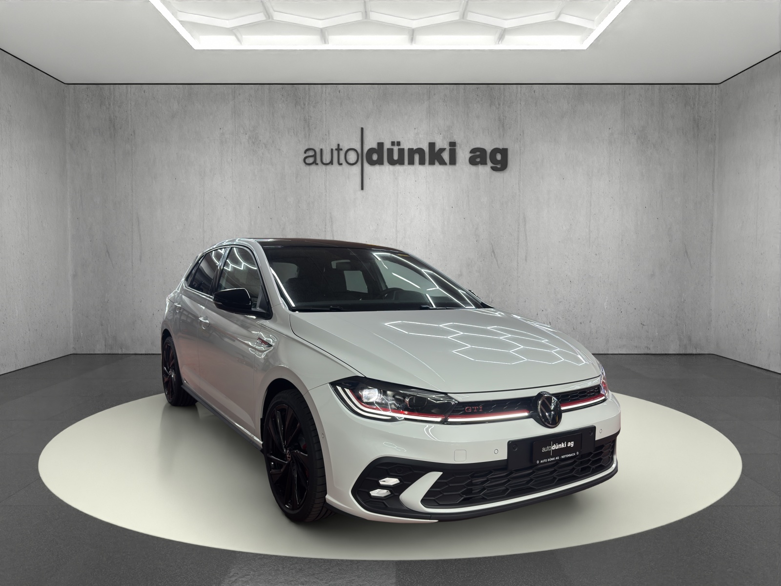 VW Polo 2.0 TSI GTI DSG-image-4