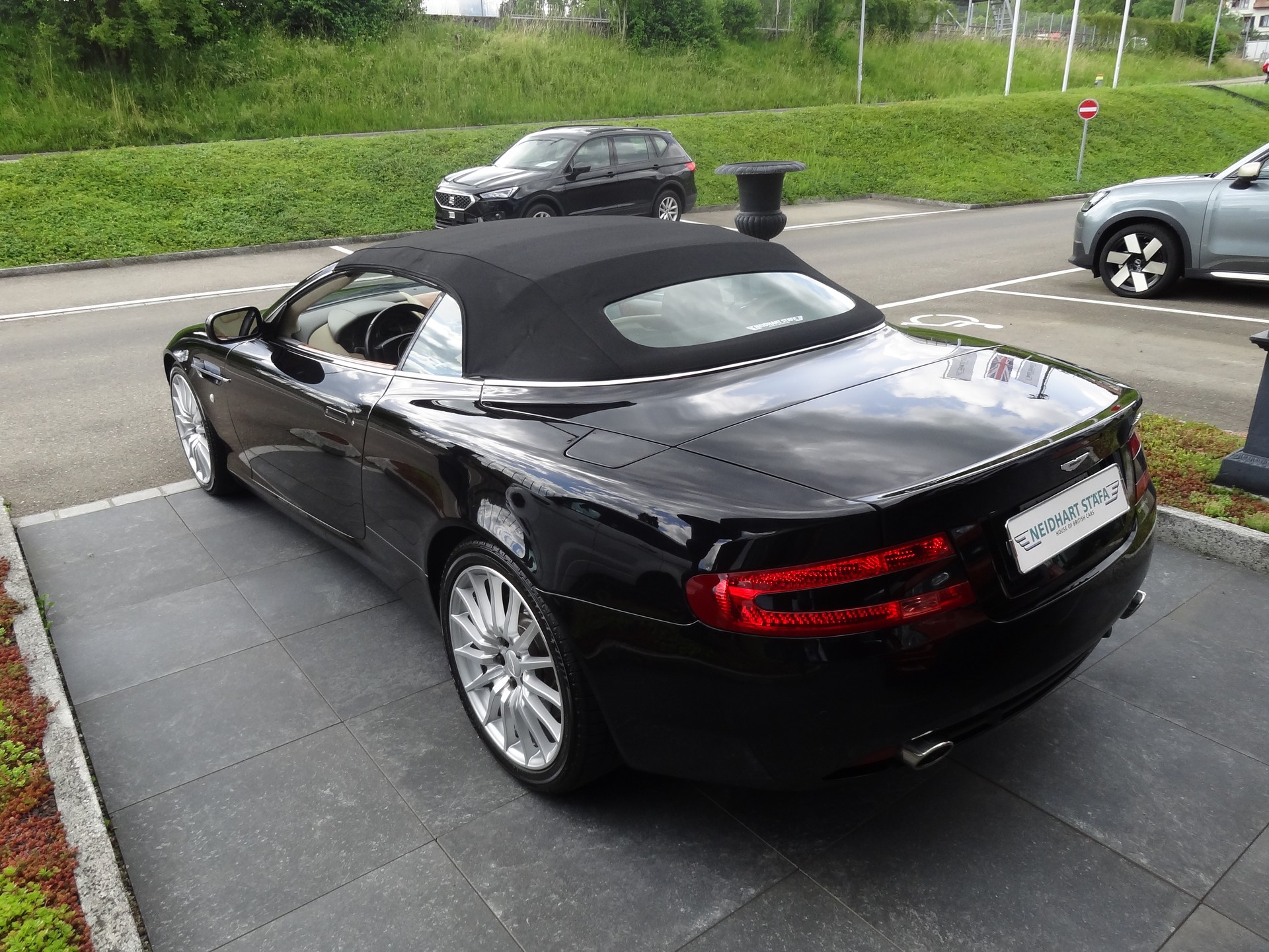 ASTON MARTIN DB9 Volante-image-2