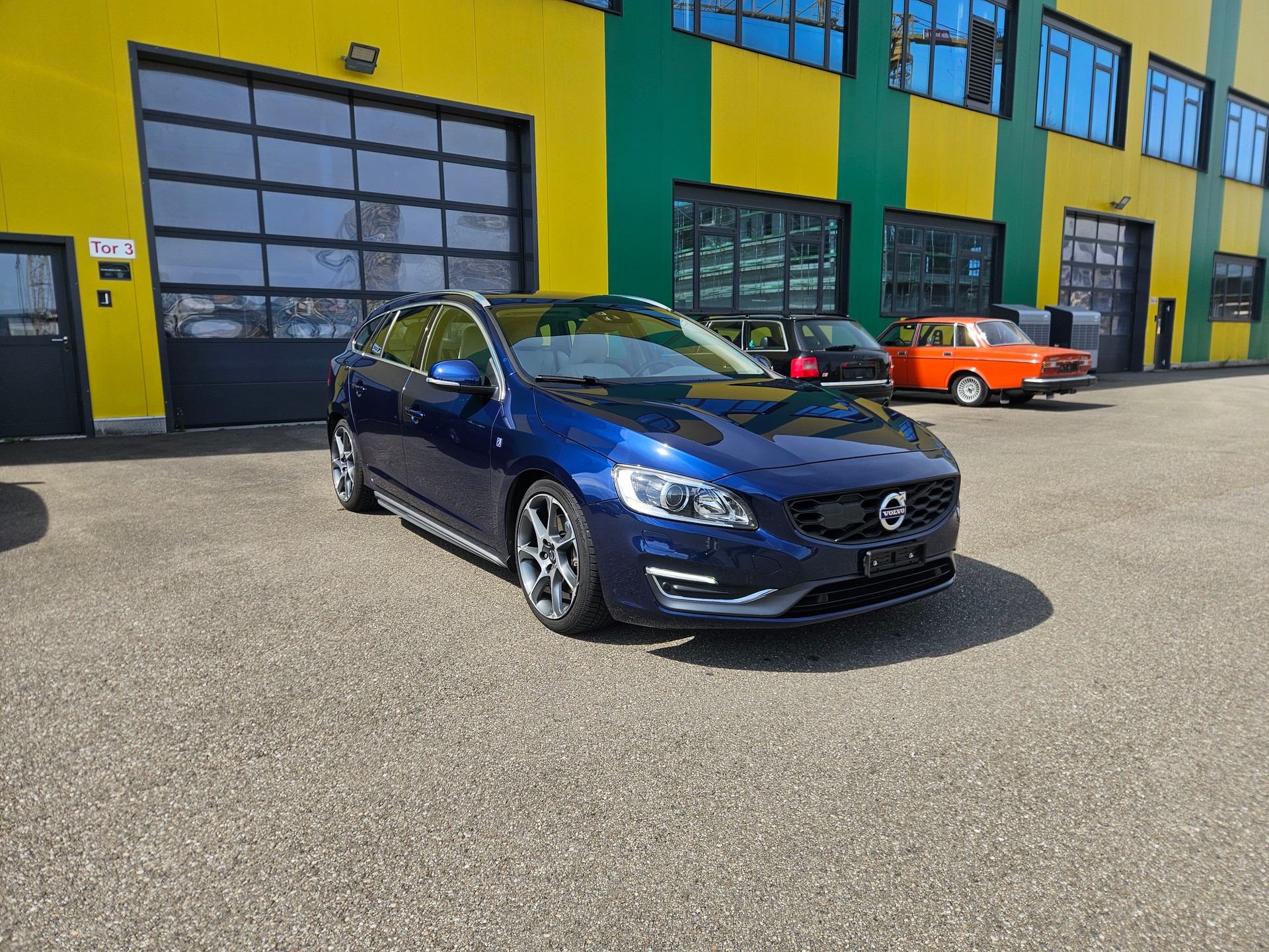 VOLVO V60 D5 OceanRace Geartronic-image-0